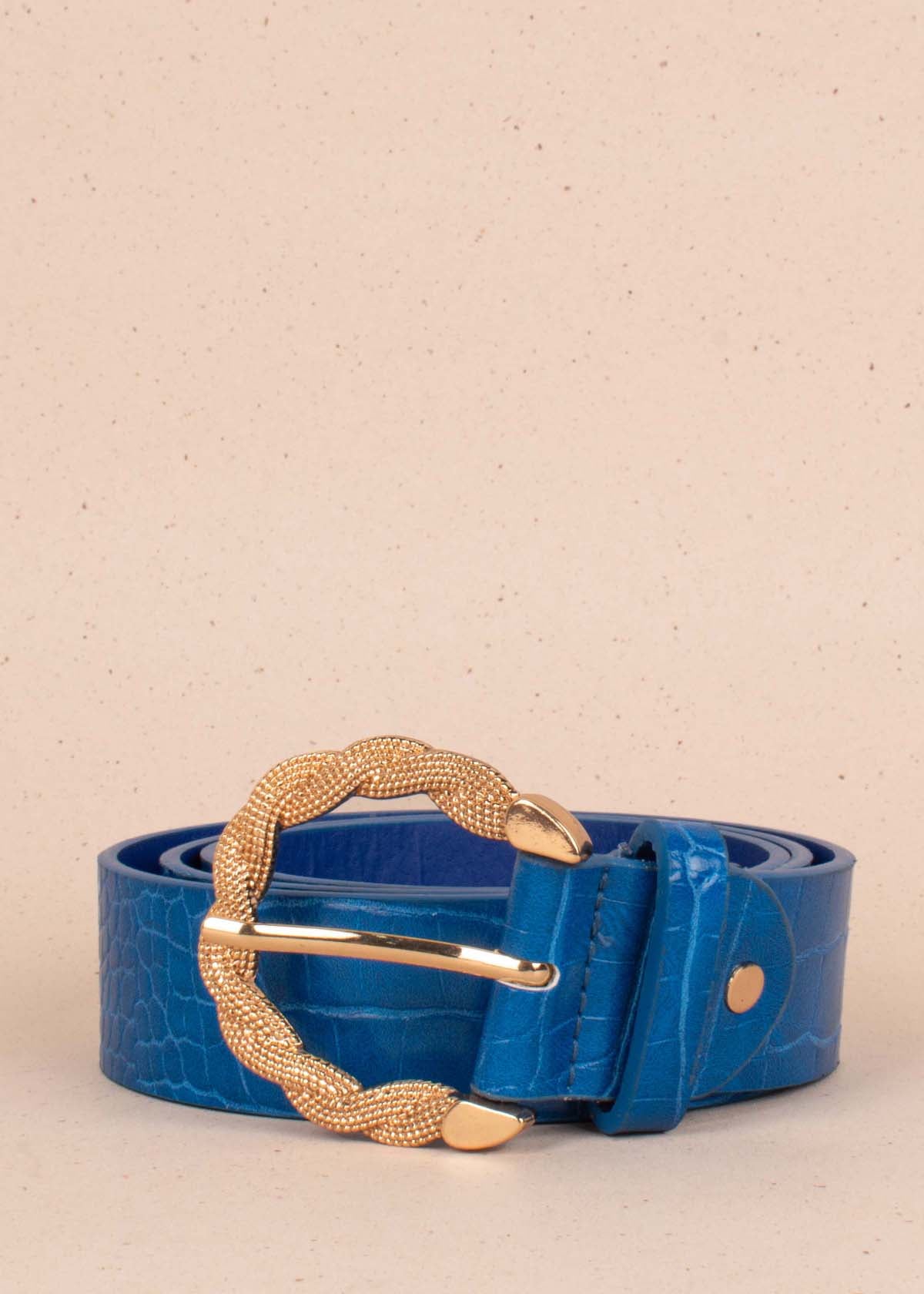 Cinturón color azul con textura croco 102775