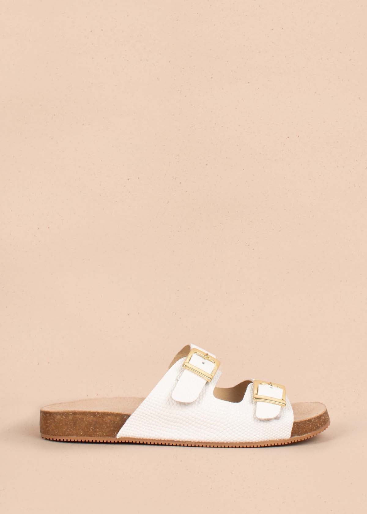 Sandalias en cuero color blanco con correas ajustables 104442