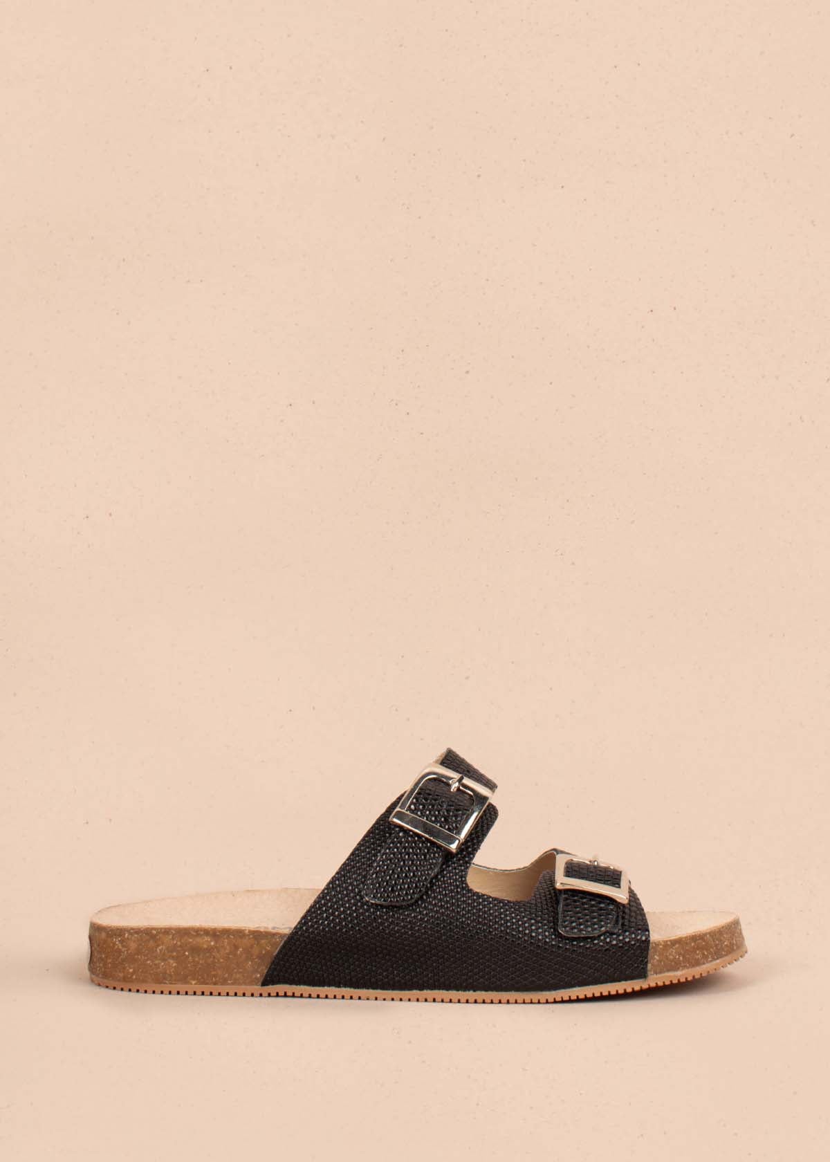Sandalias en cuero color negro con correas ajustables 104442