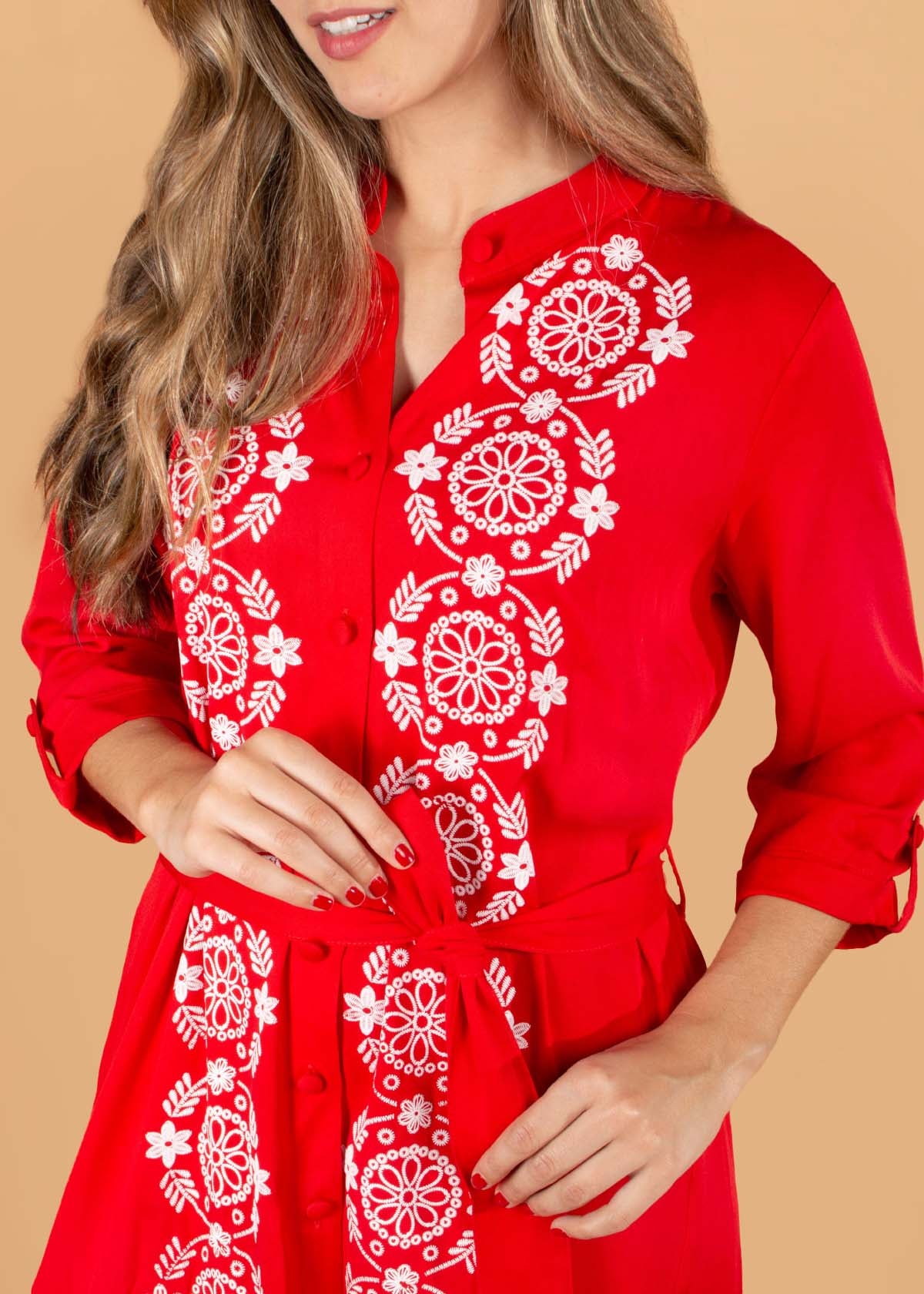 Vestido largo color rojo con flores 104586