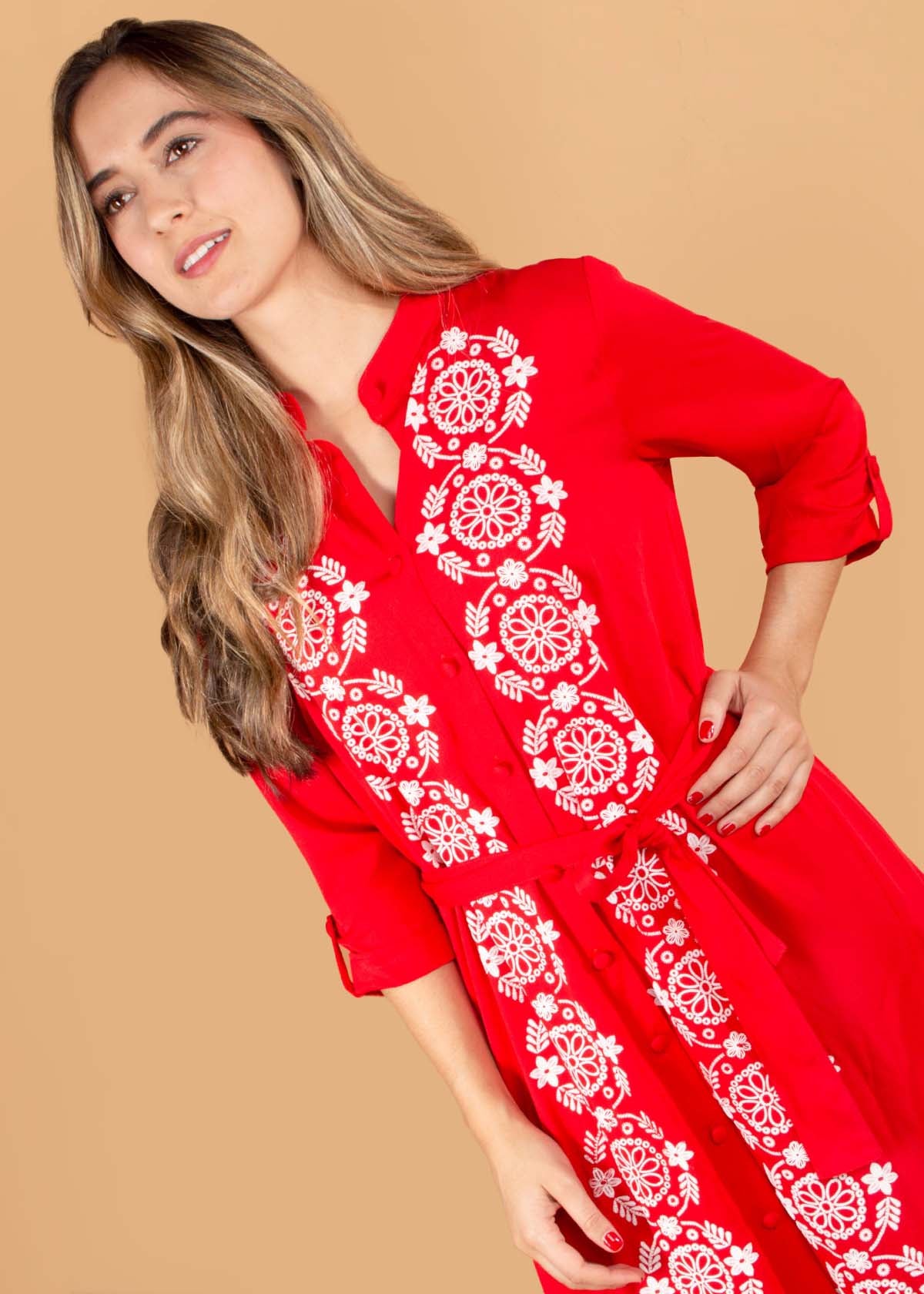 Vestido largo color rojo con flores 104586