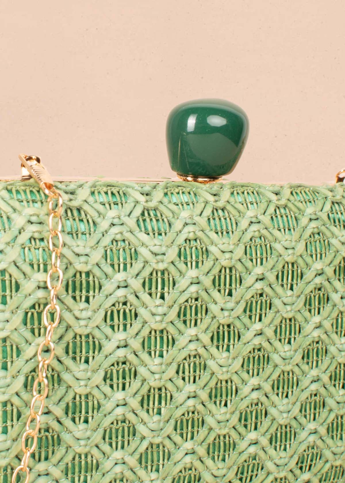 Bolso tipo bandolera color verde con tejido en fique sintético 104668