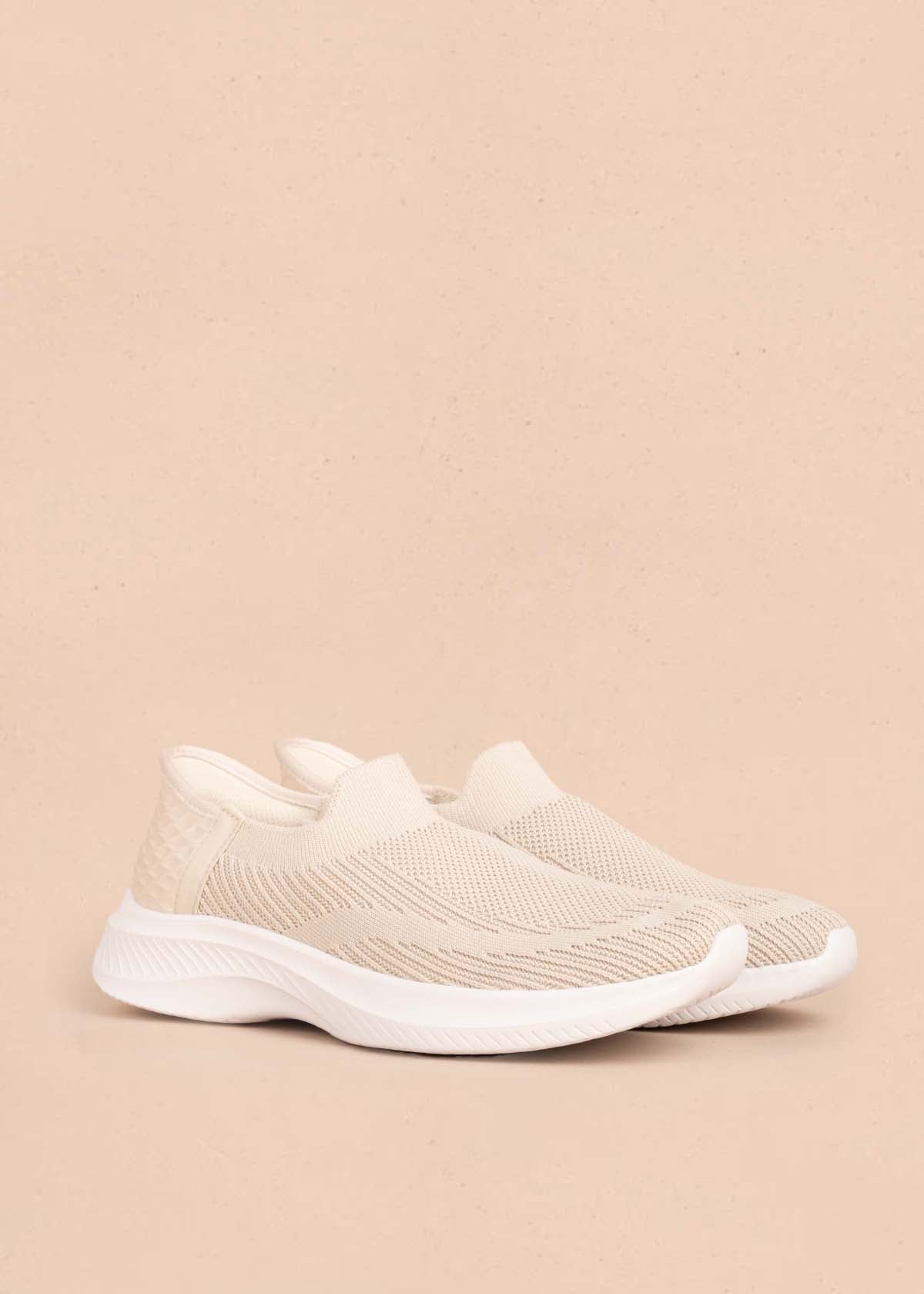 Tenis deportivos color beige con malla tejida 104732
