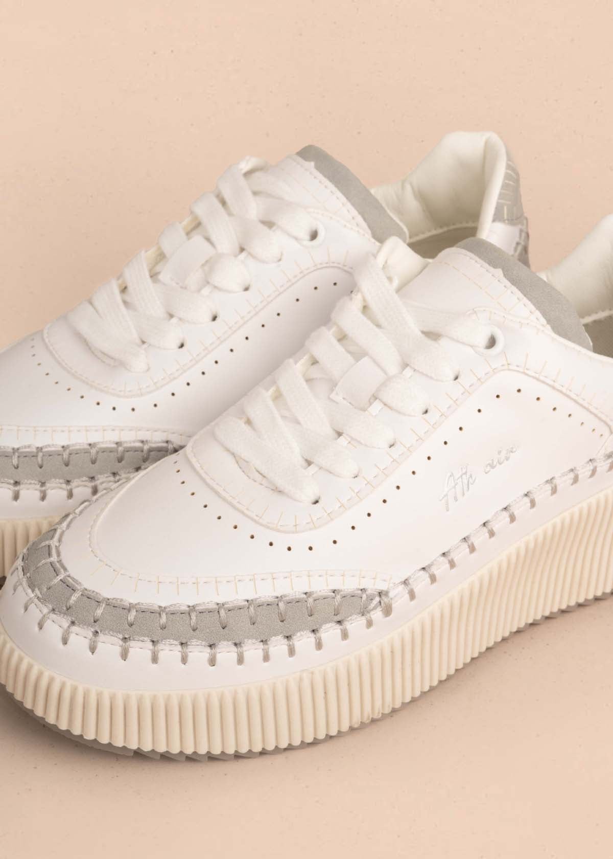Tenis casuales color blanco 104734