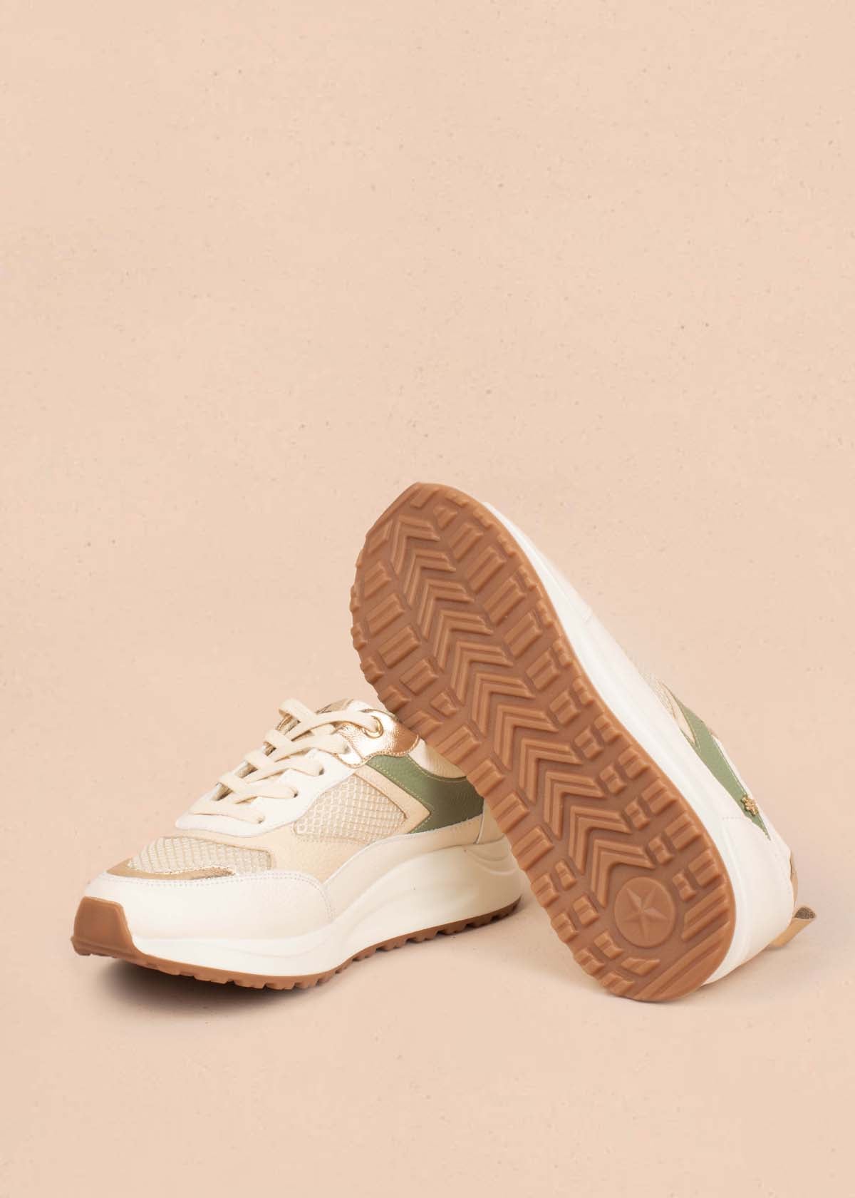 Tenis casuales en cuero color talco 104773