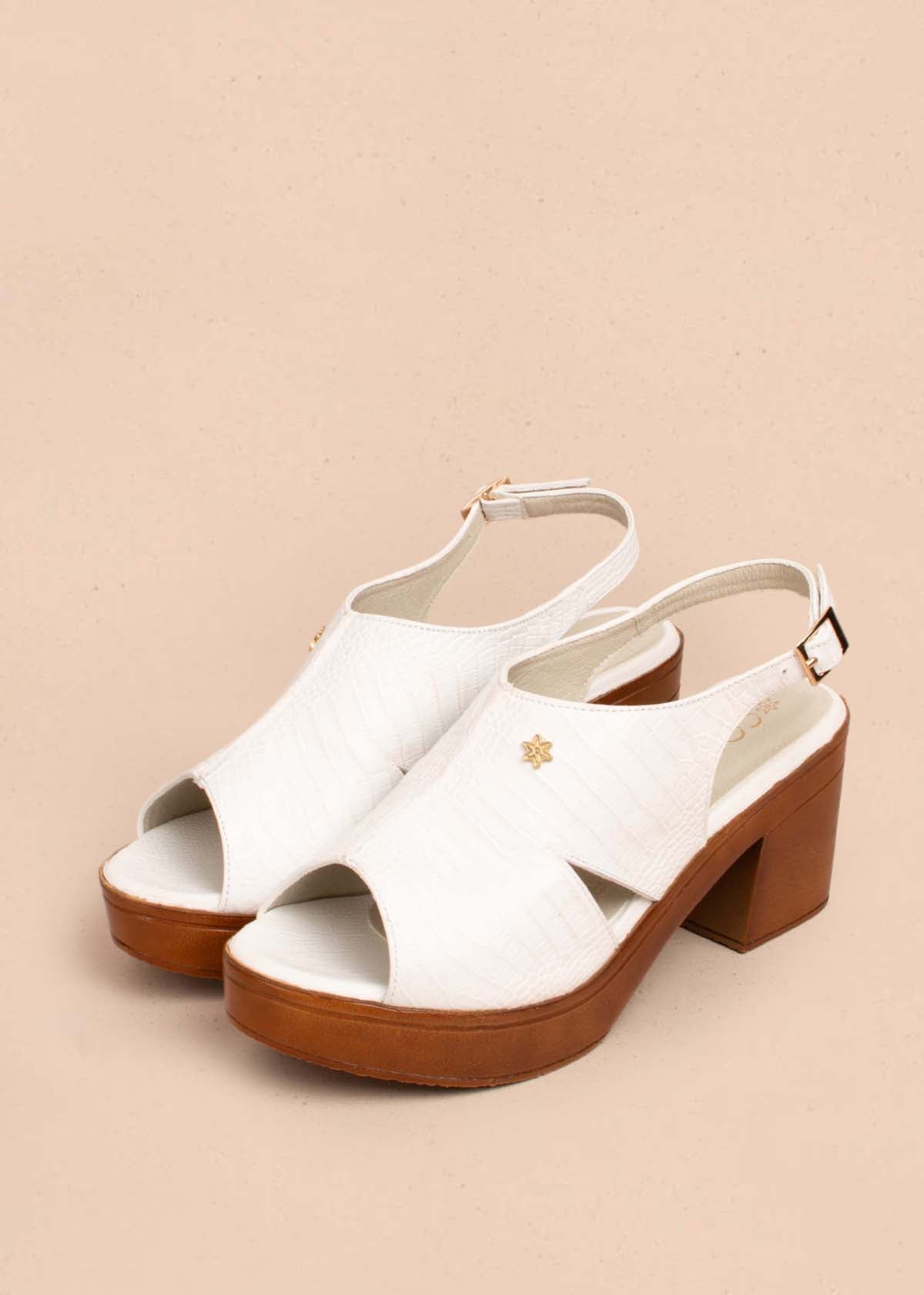 Sandalias en cuero color blanco con plataforma 104792