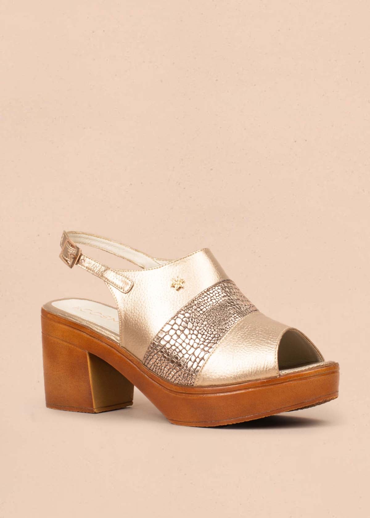 Sandalias en cuero color dorado con textura pitón y plataforma 104793