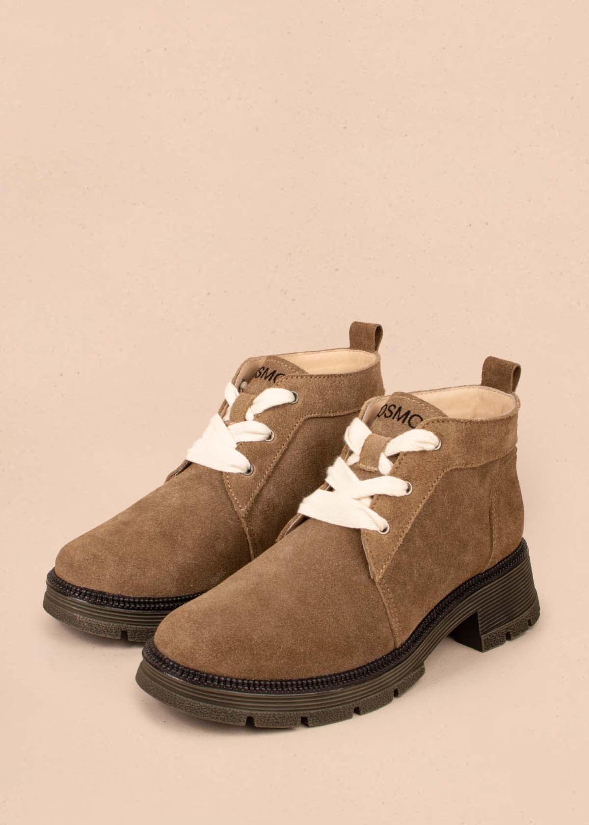 Botines en cuero color arena 105004