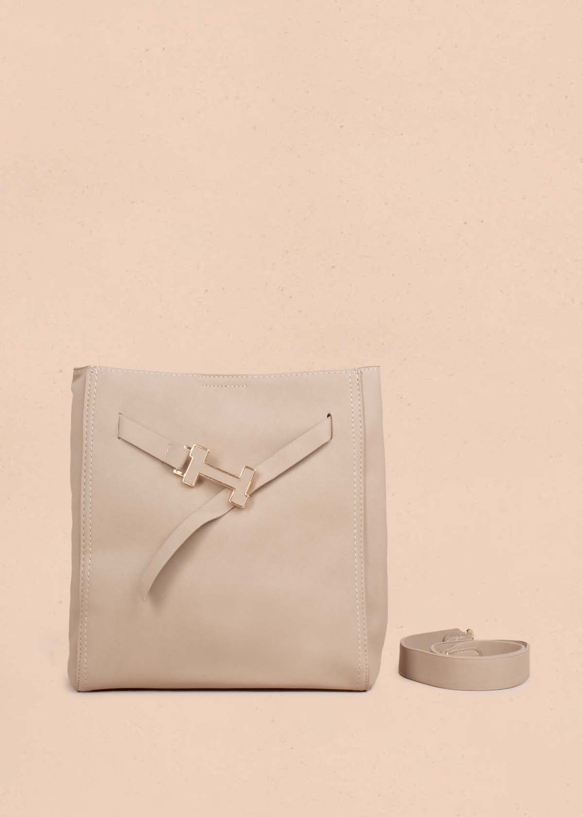 Bolso tipo bandolera color beige 105132