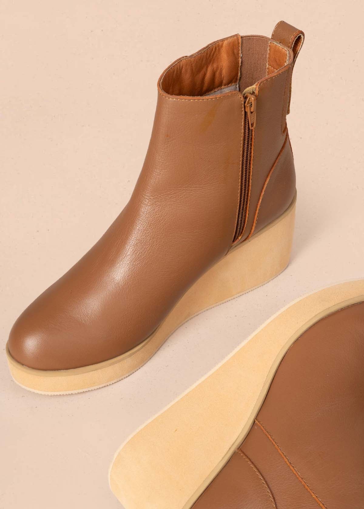 Botines en cuero color miel 105214