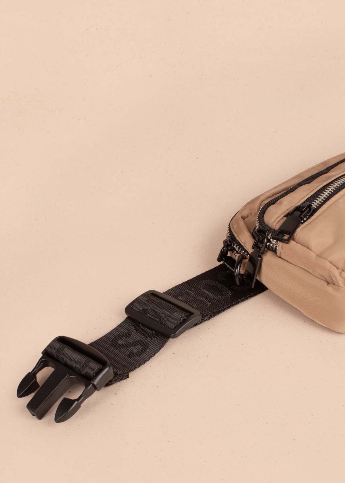 Bolso tipo bandolera color caqui 105261
