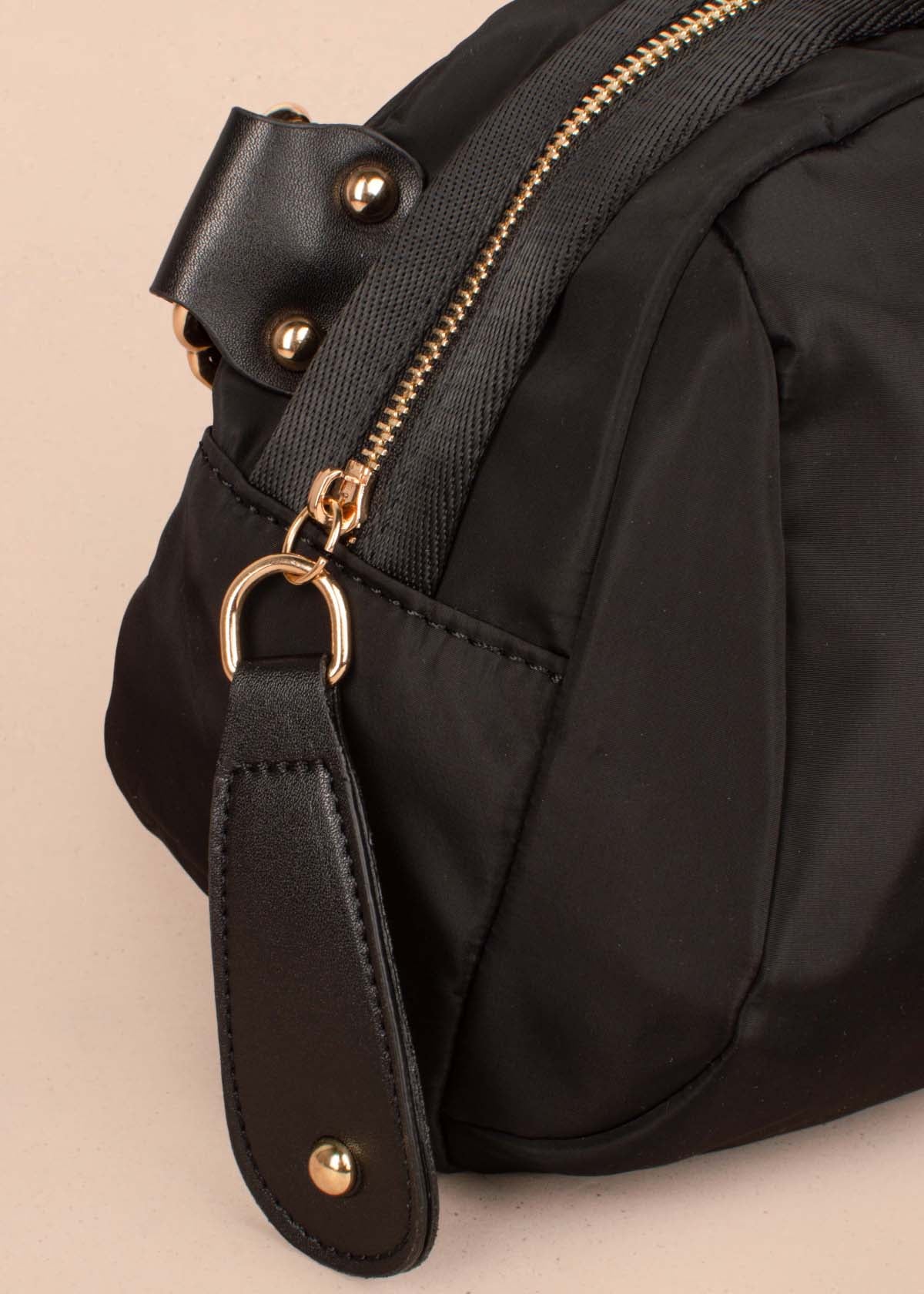 Bolso tipo bandolera color negro 105264