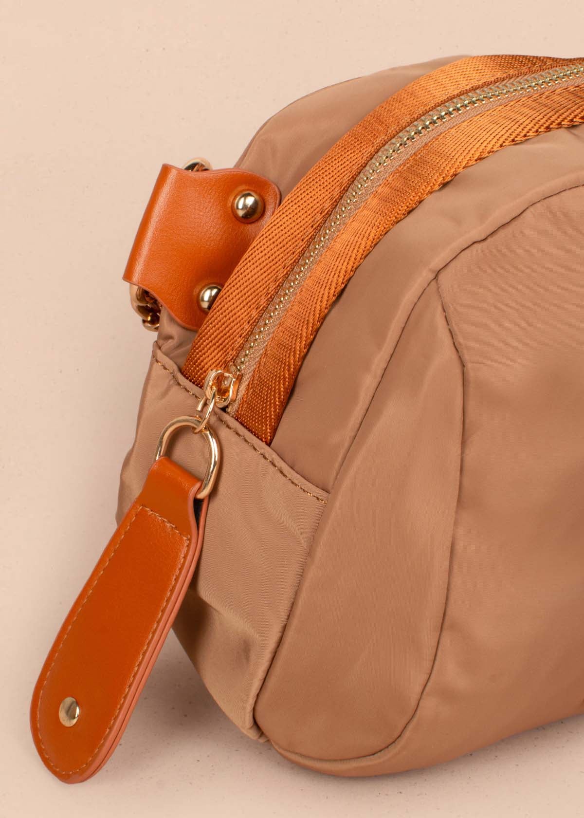 Bolso tipo bandolera color caqui 105264