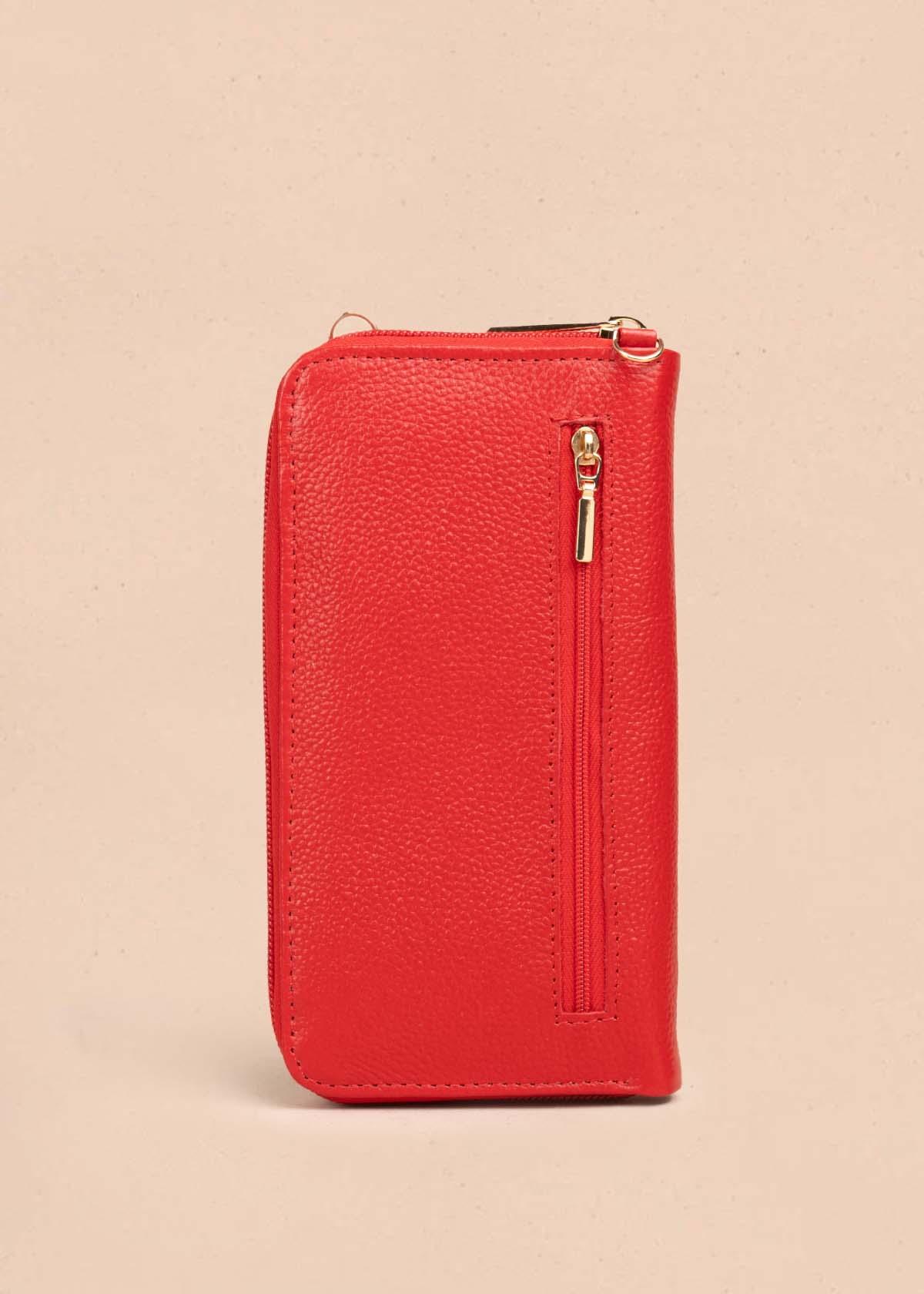 Porta celular en cuero color rojo con bolsillo frontal 105322