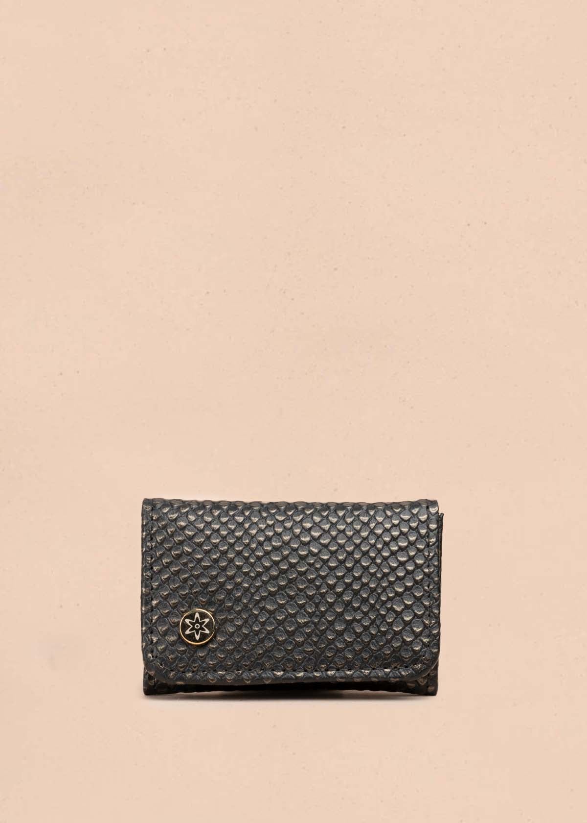 Porta llaves en cuero color negro 105324