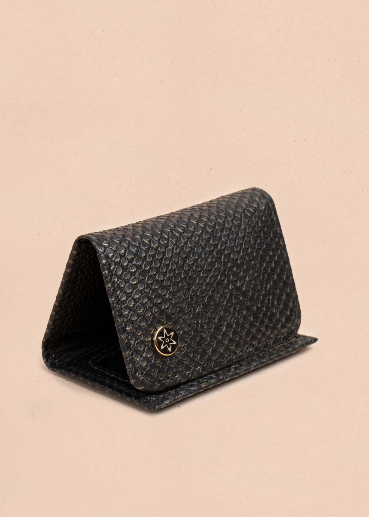 Porta llaves en cuero color negro 105324
