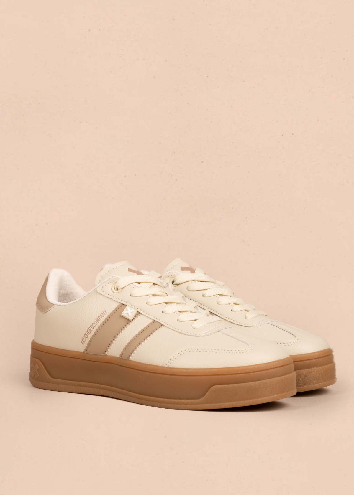 Tenis casuales color beige 105360