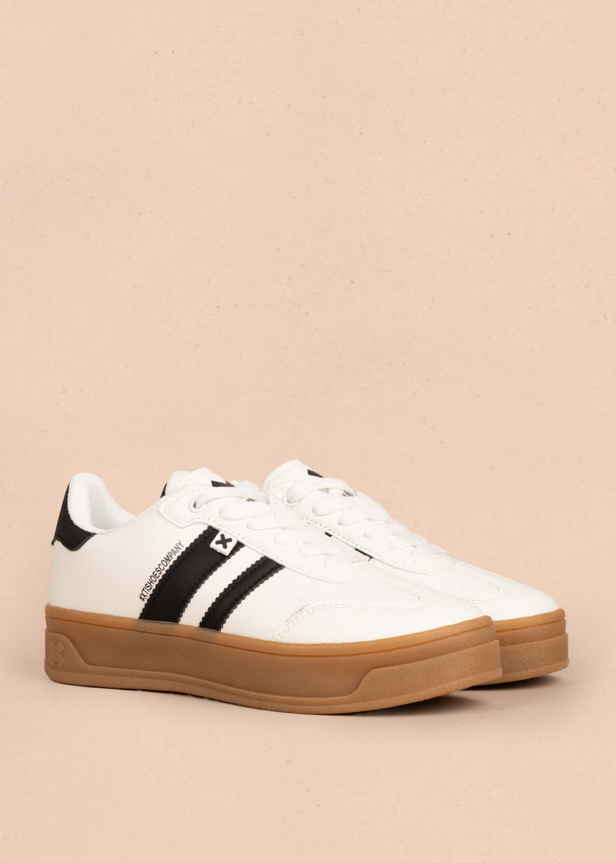 Tenis casuales color blanco 105360
