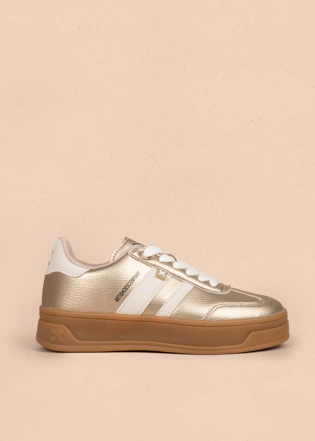 Tenis casuales color dorado 105360
