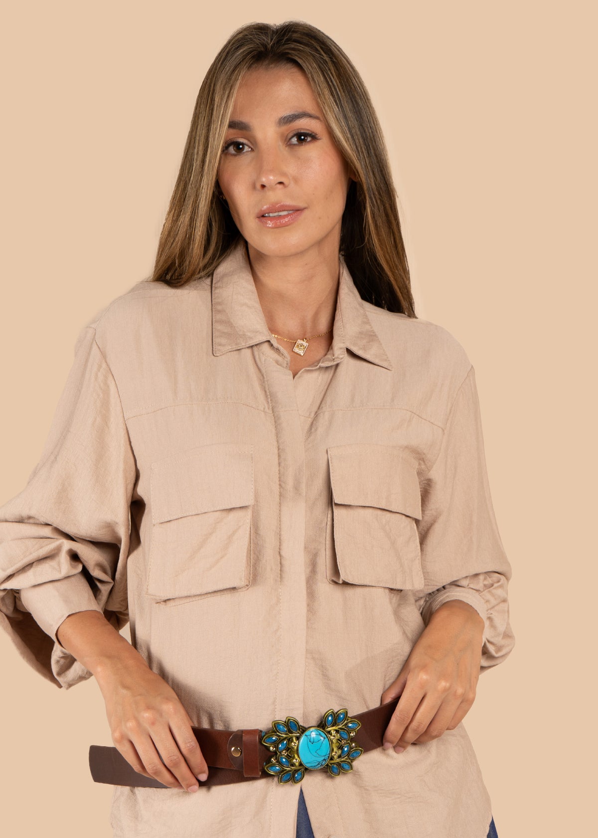 Blusa color nude con bolsillos 105529