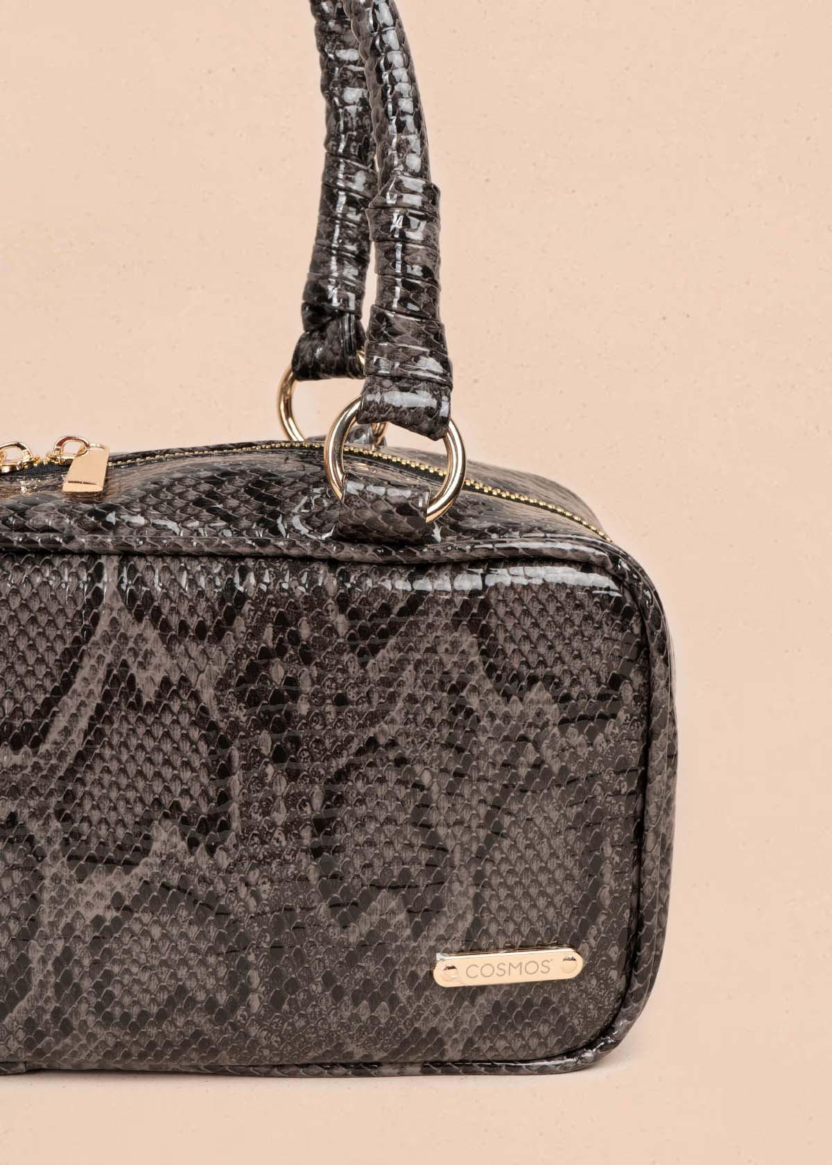 Bolso tipo cartera color gris con estampado animal print 105564