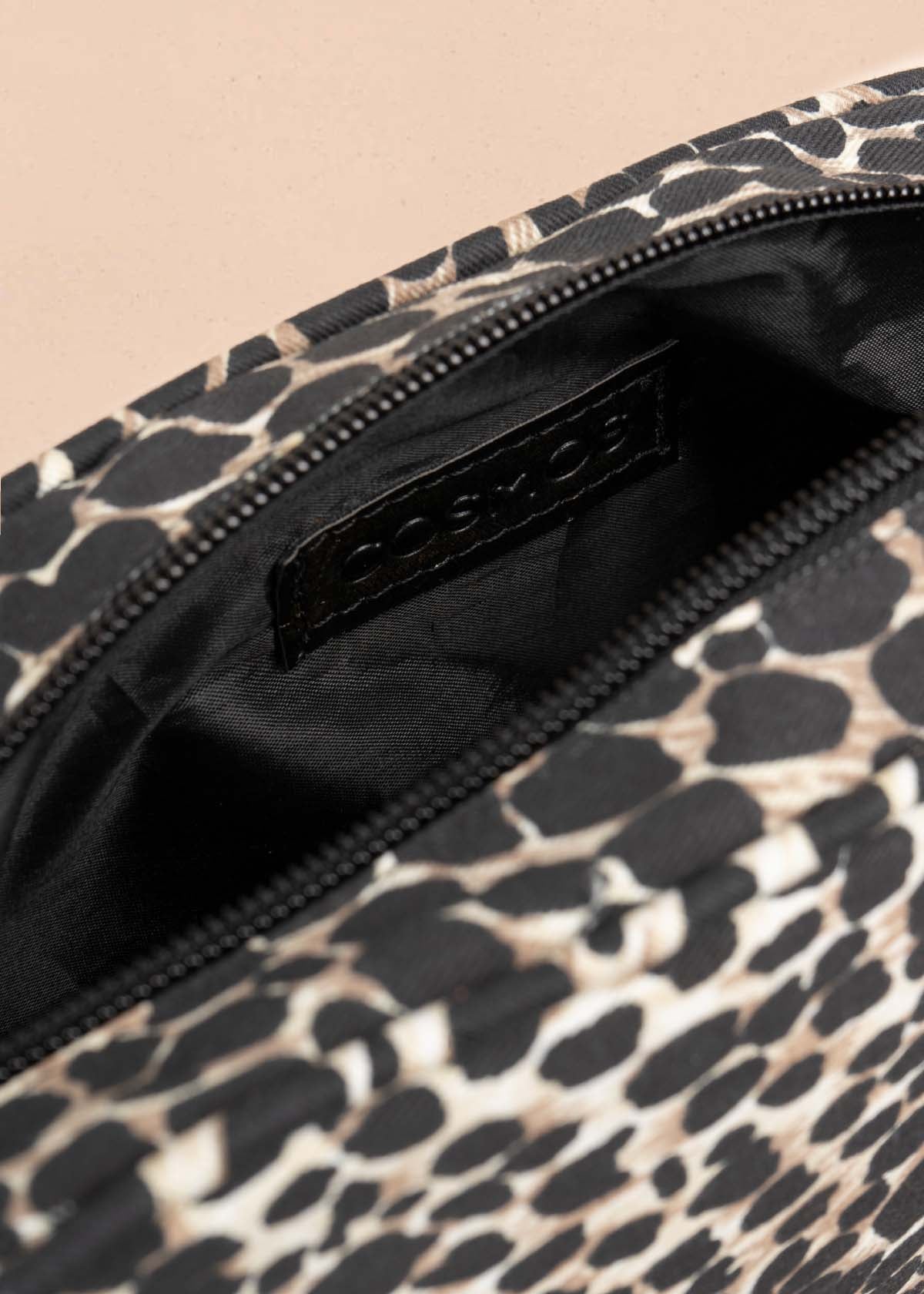 Bolso manos libres color animal print 105565