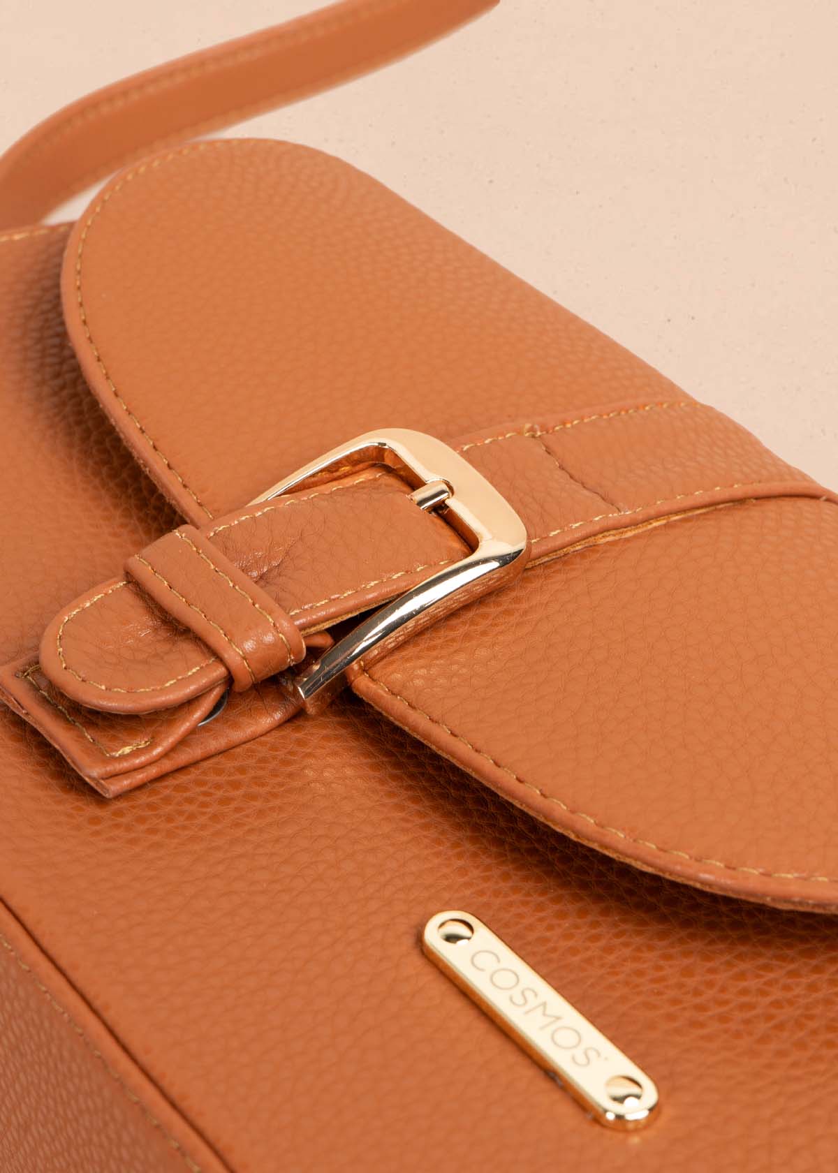 Bolso manos libres color camel 105568