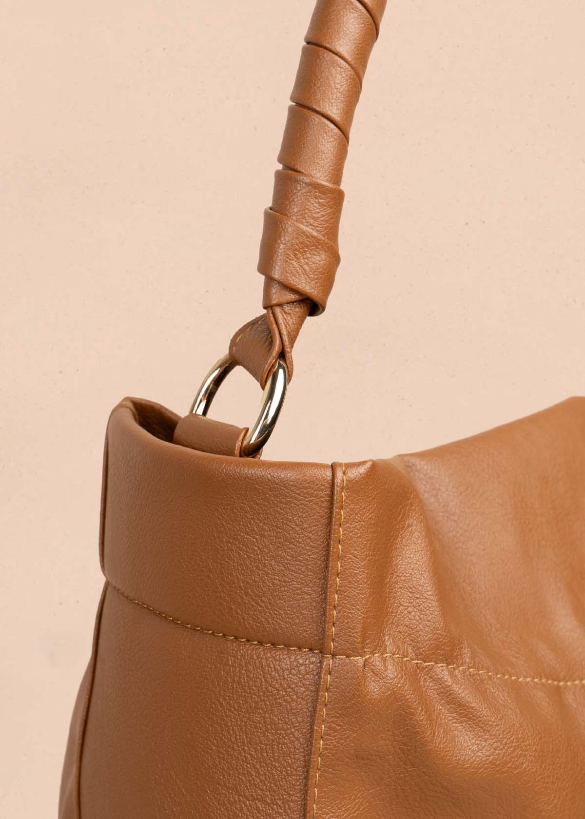 Bolso shopping color camel 105570