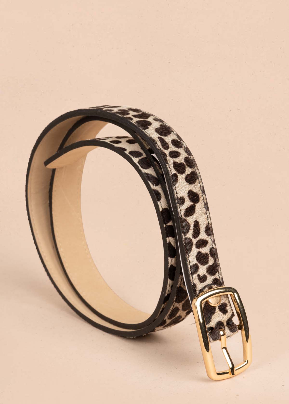 Cinturón en cuero con pelo color negro animal print 105630