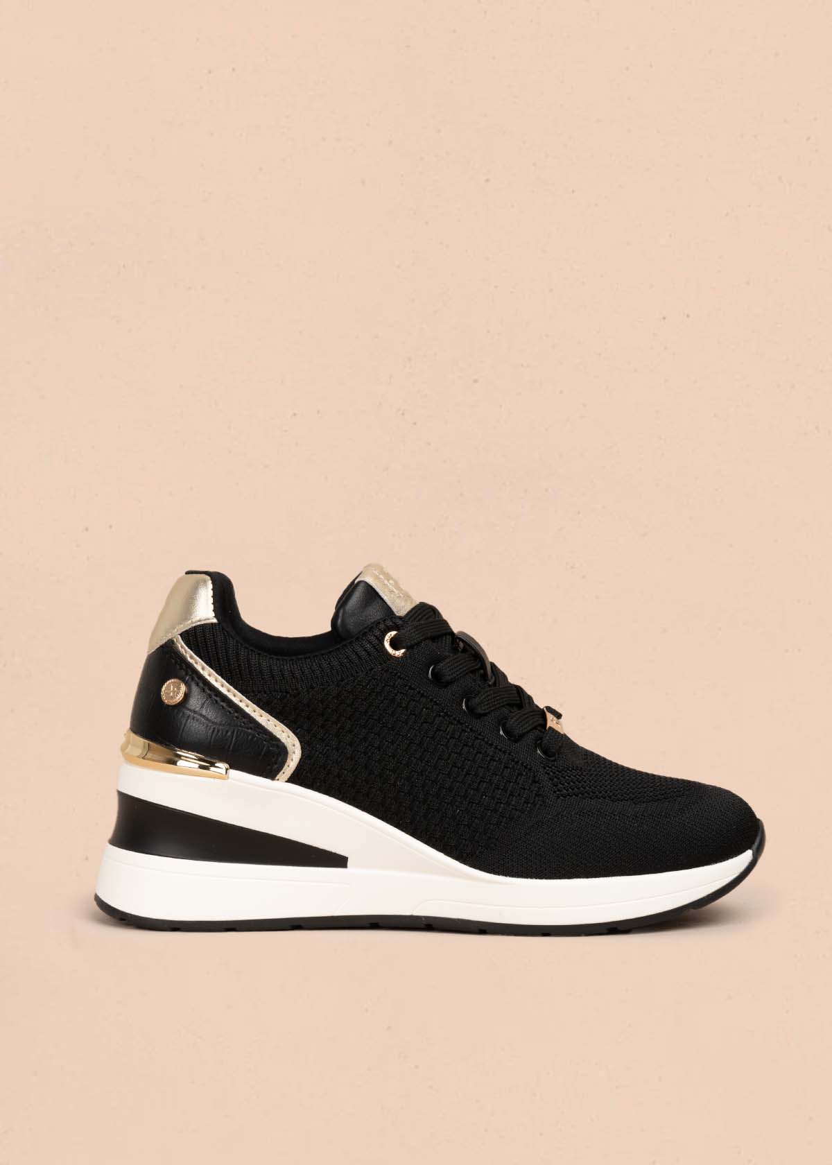 Tenis casuales color negro 105697