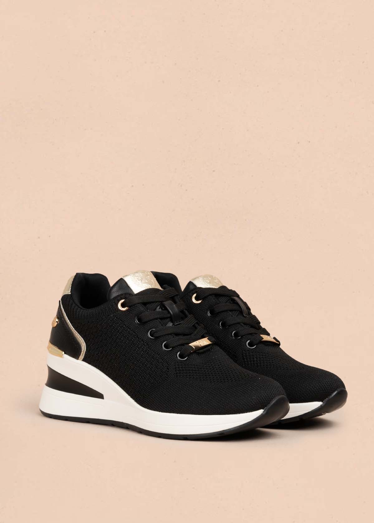 Tenis casuales color negro 105697