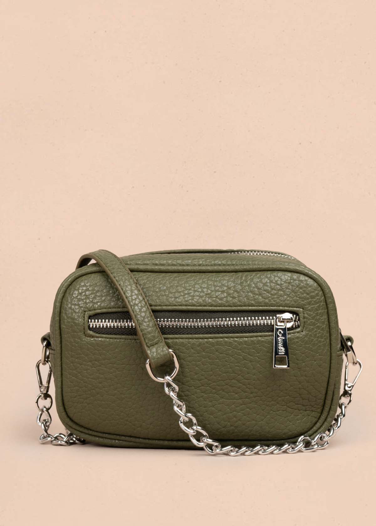 Bolso manos libres color verde con taches 105753