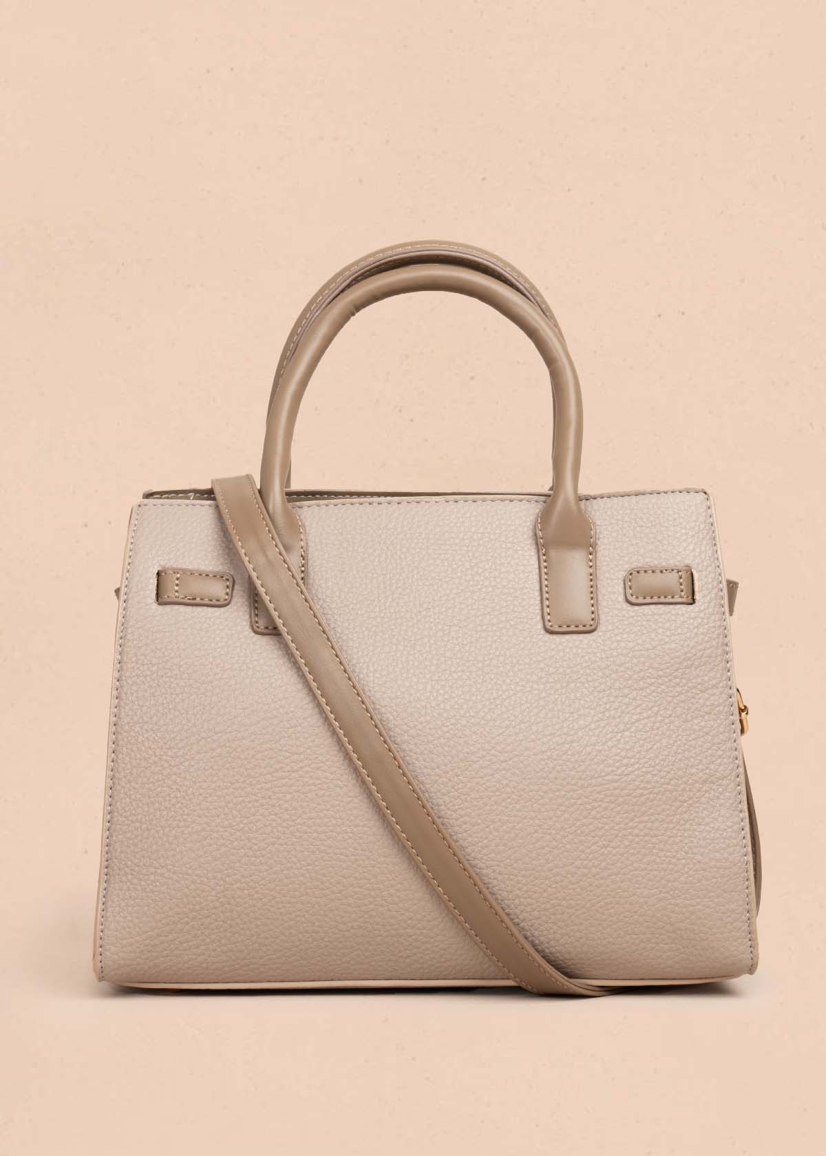 Bolso tipo cartera color taupe con pañoleta 105769
