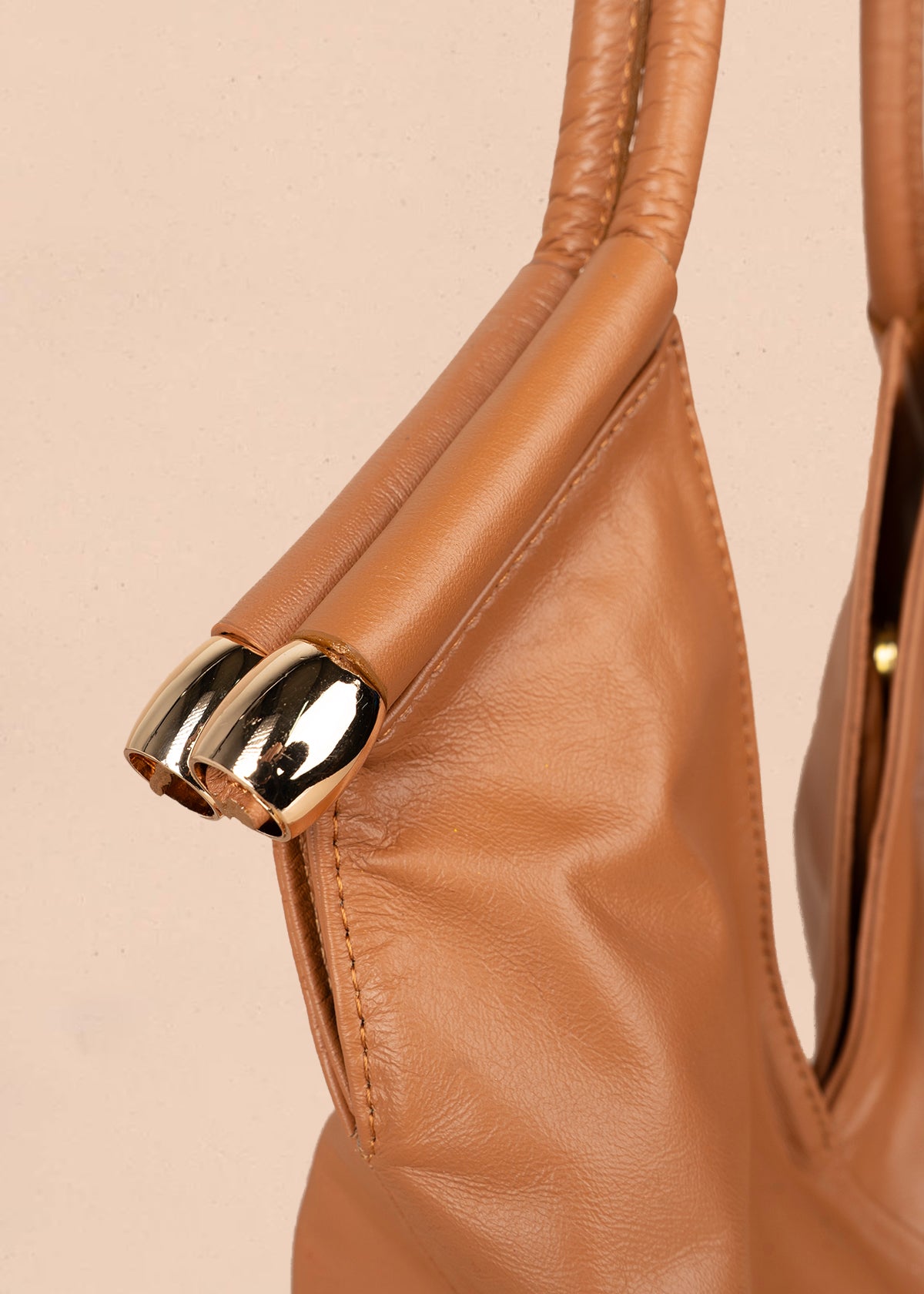 Bolso en cuero color miel tipo shopping 105786