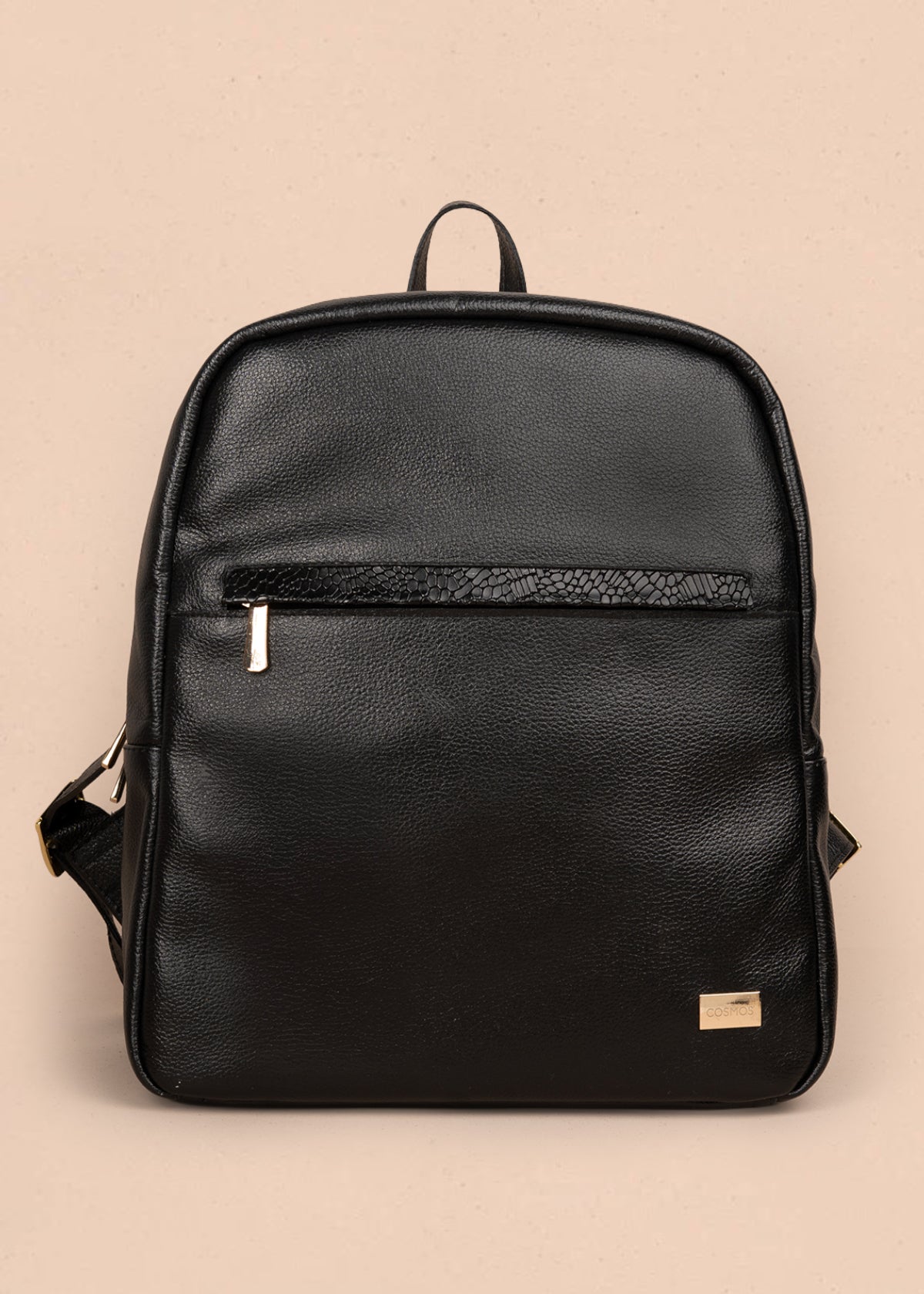 Morral en cuero color negro con cierre frontal y detalle en textura croco 105789