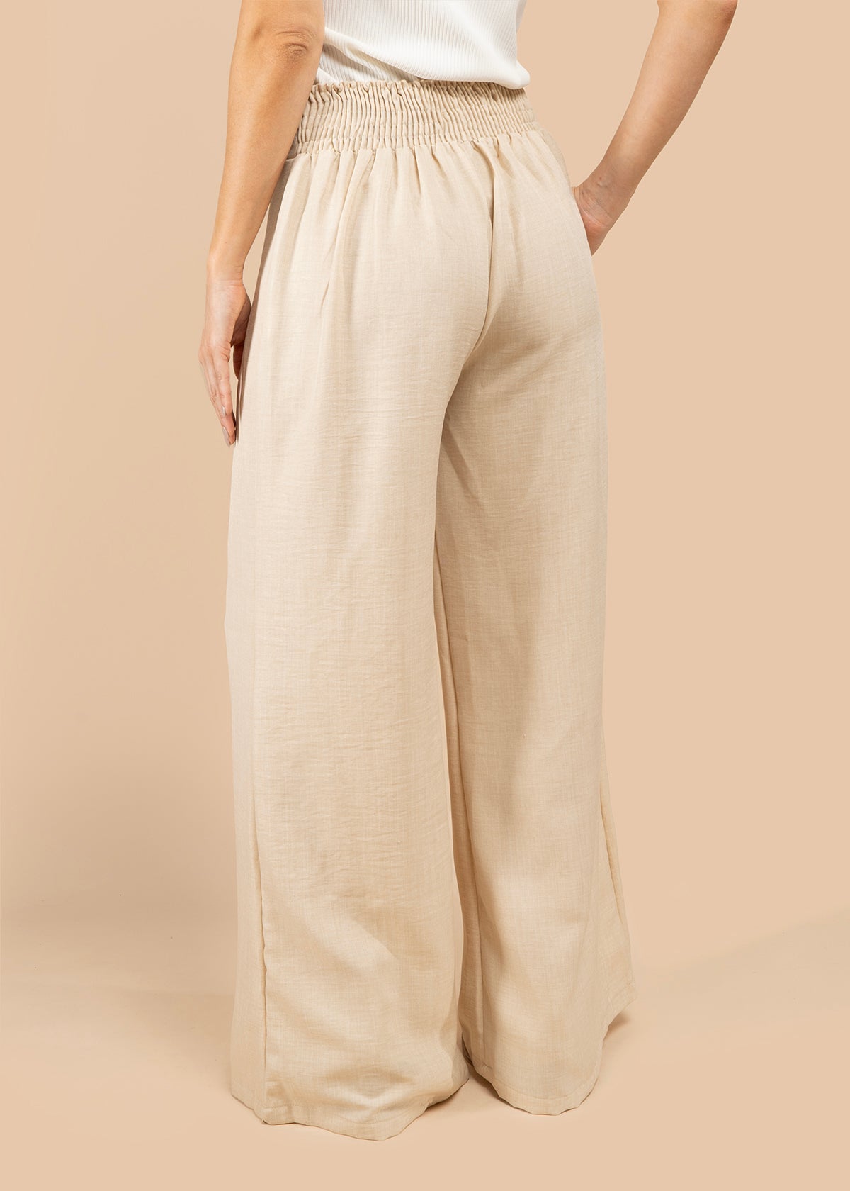 Pantalón bota ancha color arena 105794