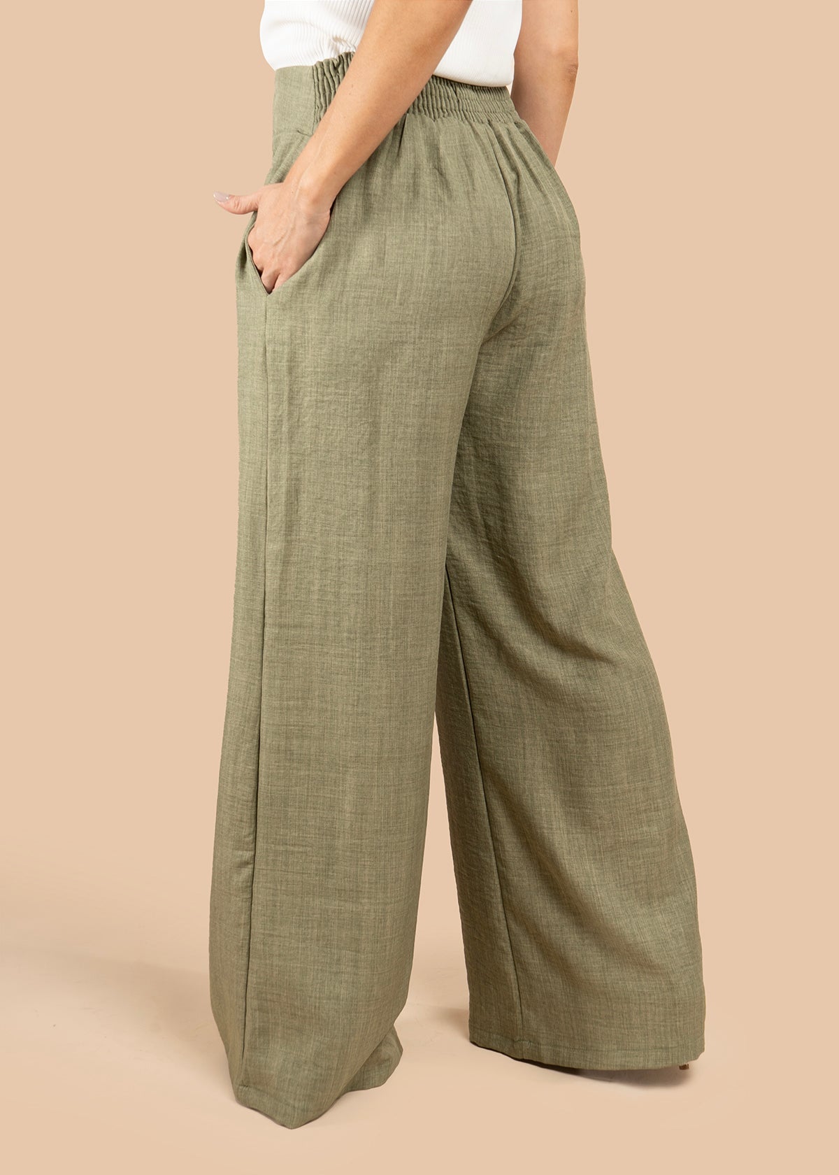 Pantalón bota ancha color verde 105794