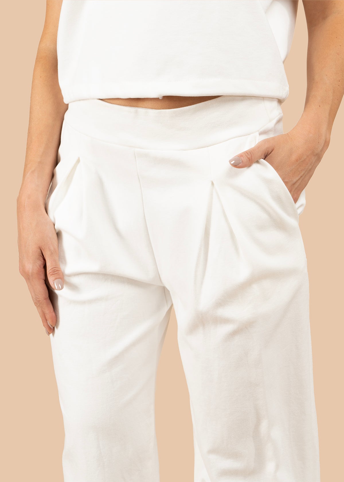 Pantalón color blanco con pinzas 105803