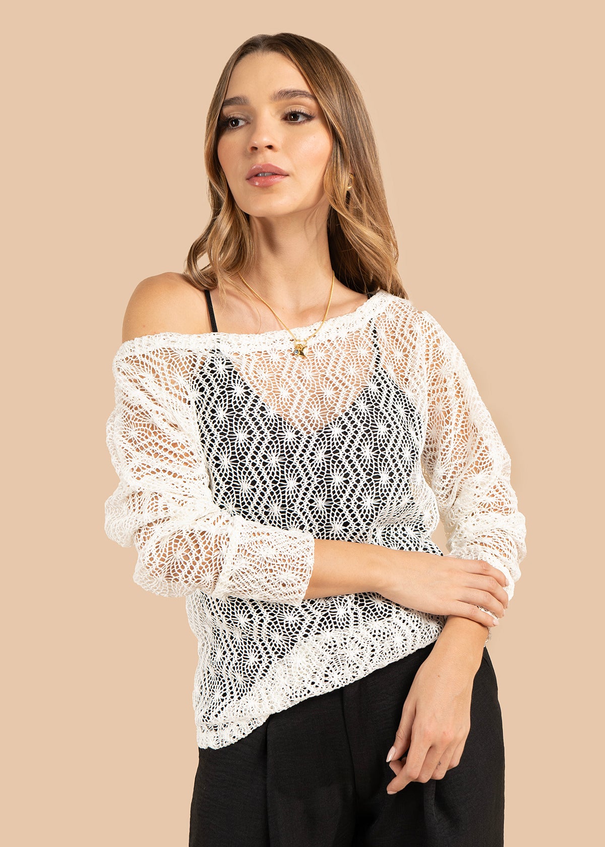 Buzo color beige manga larga y diseño transparente 105808