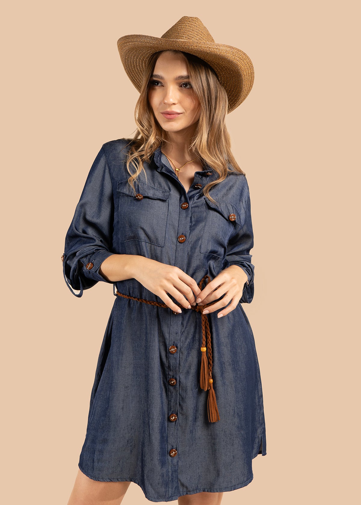 Vestido color azul con botones frontales y cinturón trenzado café 105854