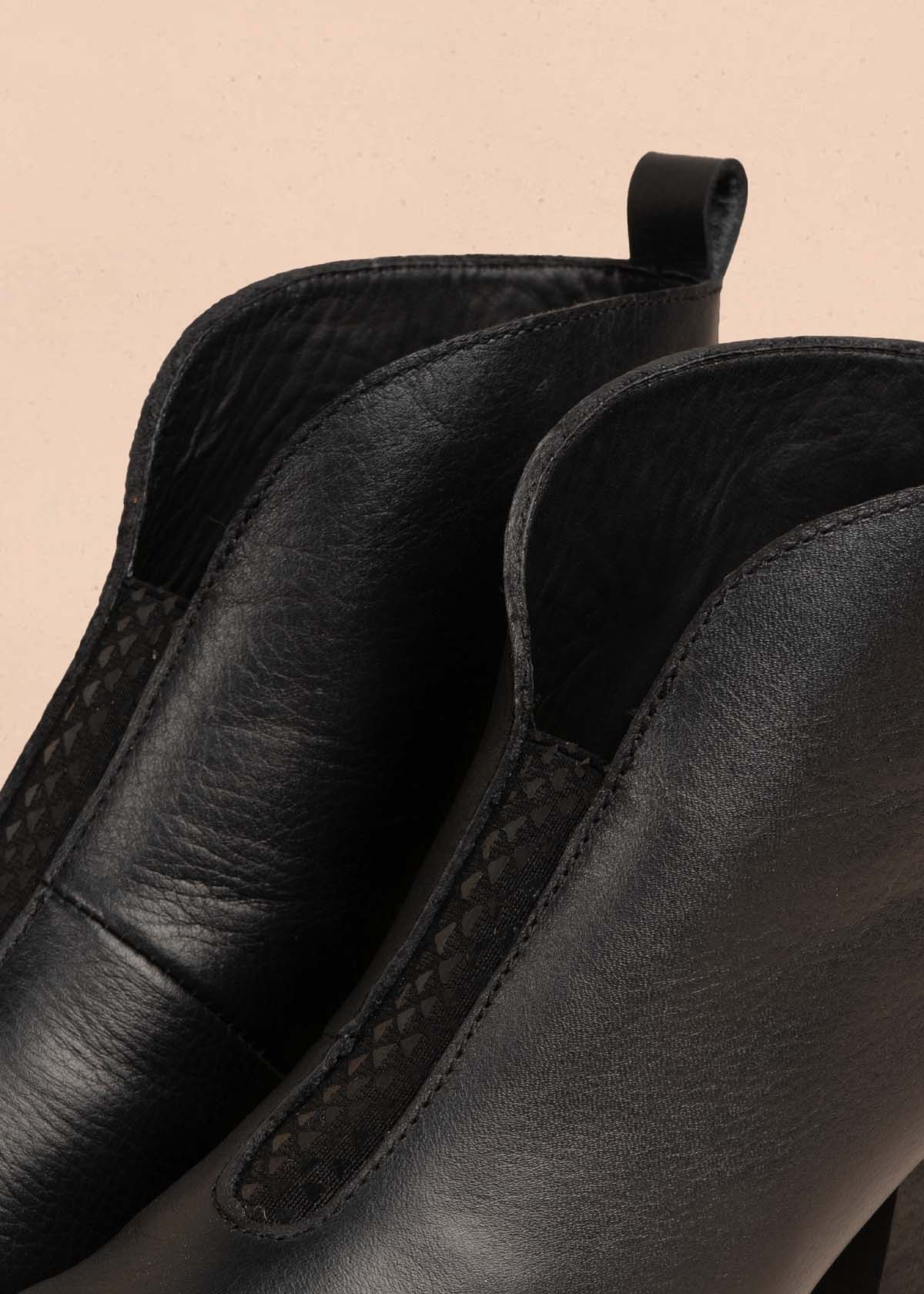 Botines en cuero color negro 105873