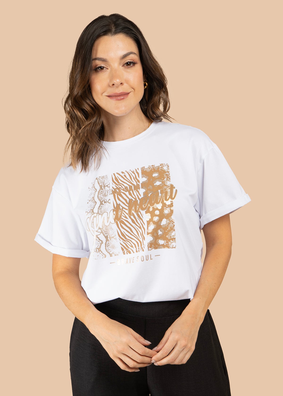 Camiseta color blanco con estampado de animal print 105882