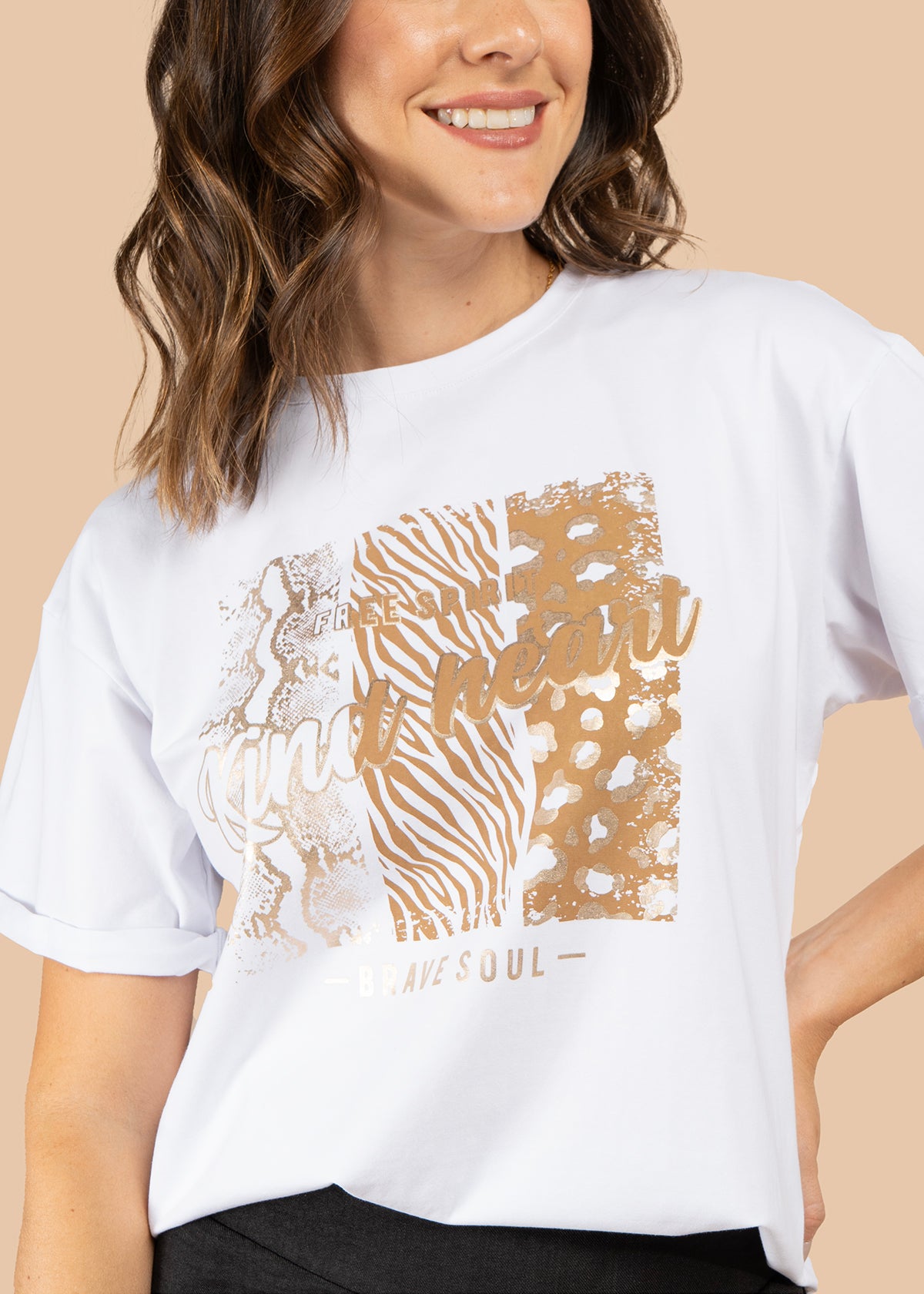 Camiseta color blanco con estampado de animal print 105882