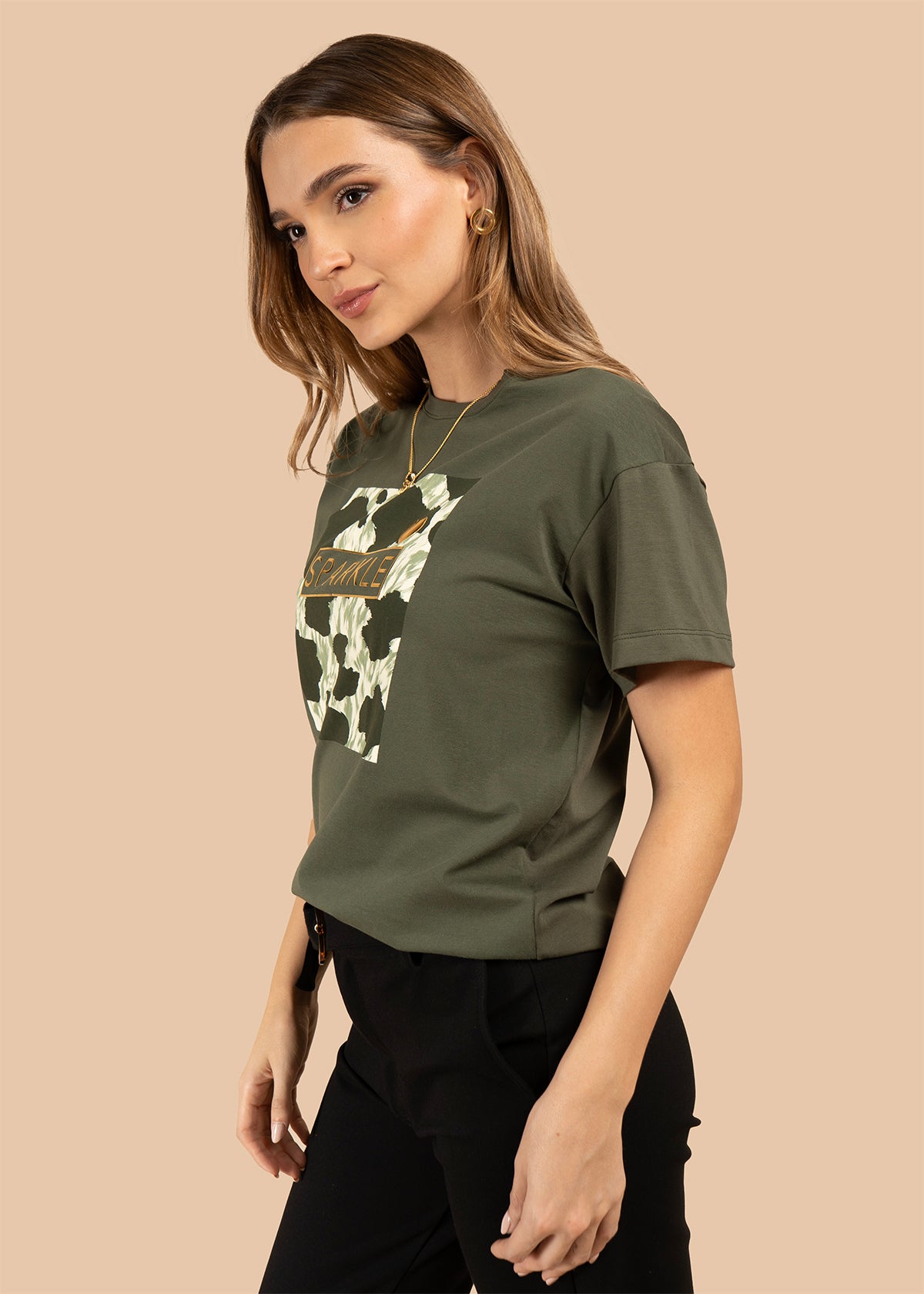 Camiseta color verde con estampado 105883