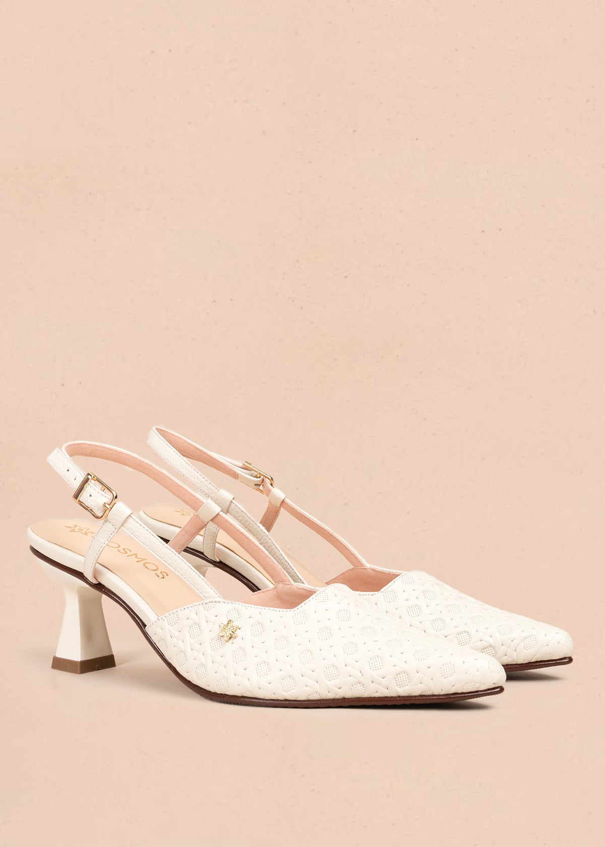 Tacones trabilla en cuero color blanco con tacón copa 105927