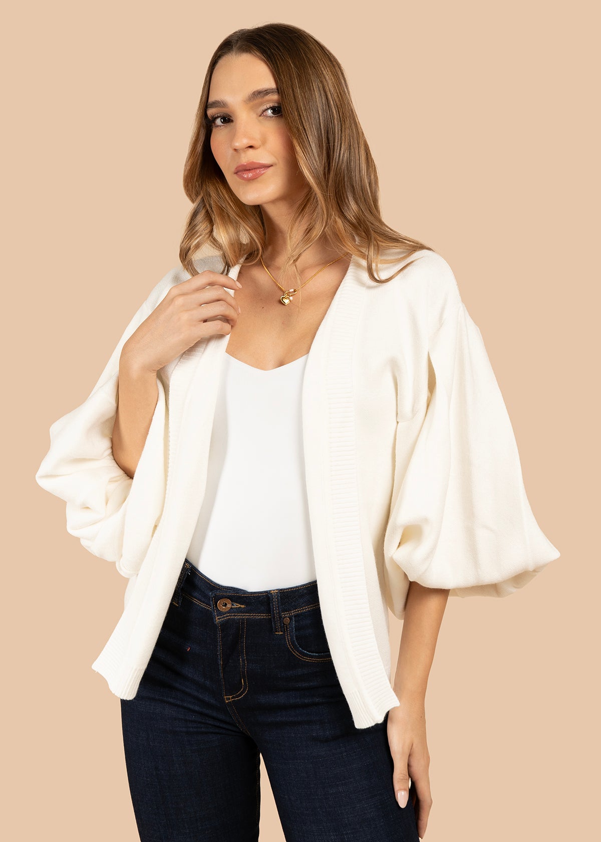 Saco color blanco con mangas globo 106066