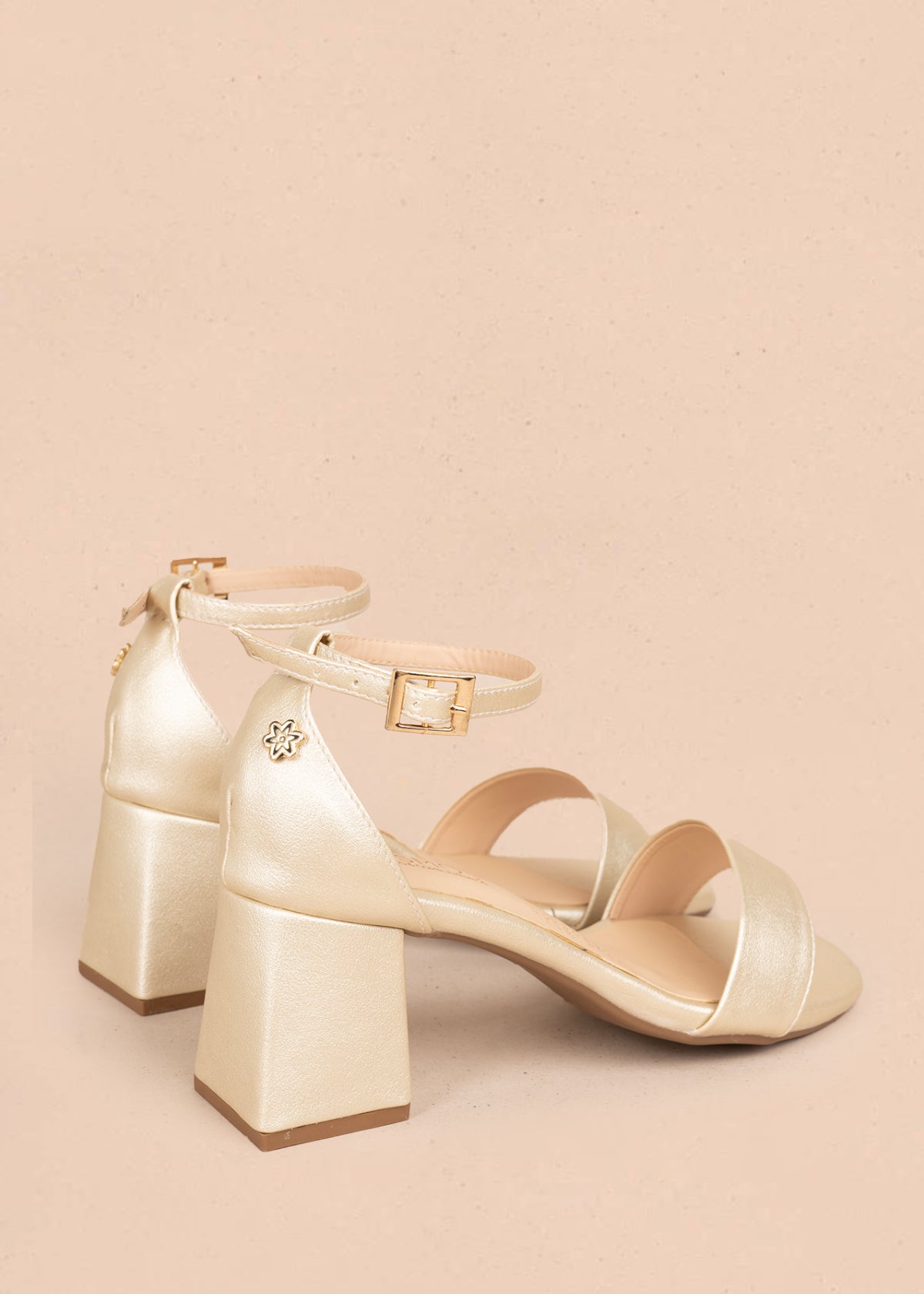 Sandalias de fiesta color champaña 106092