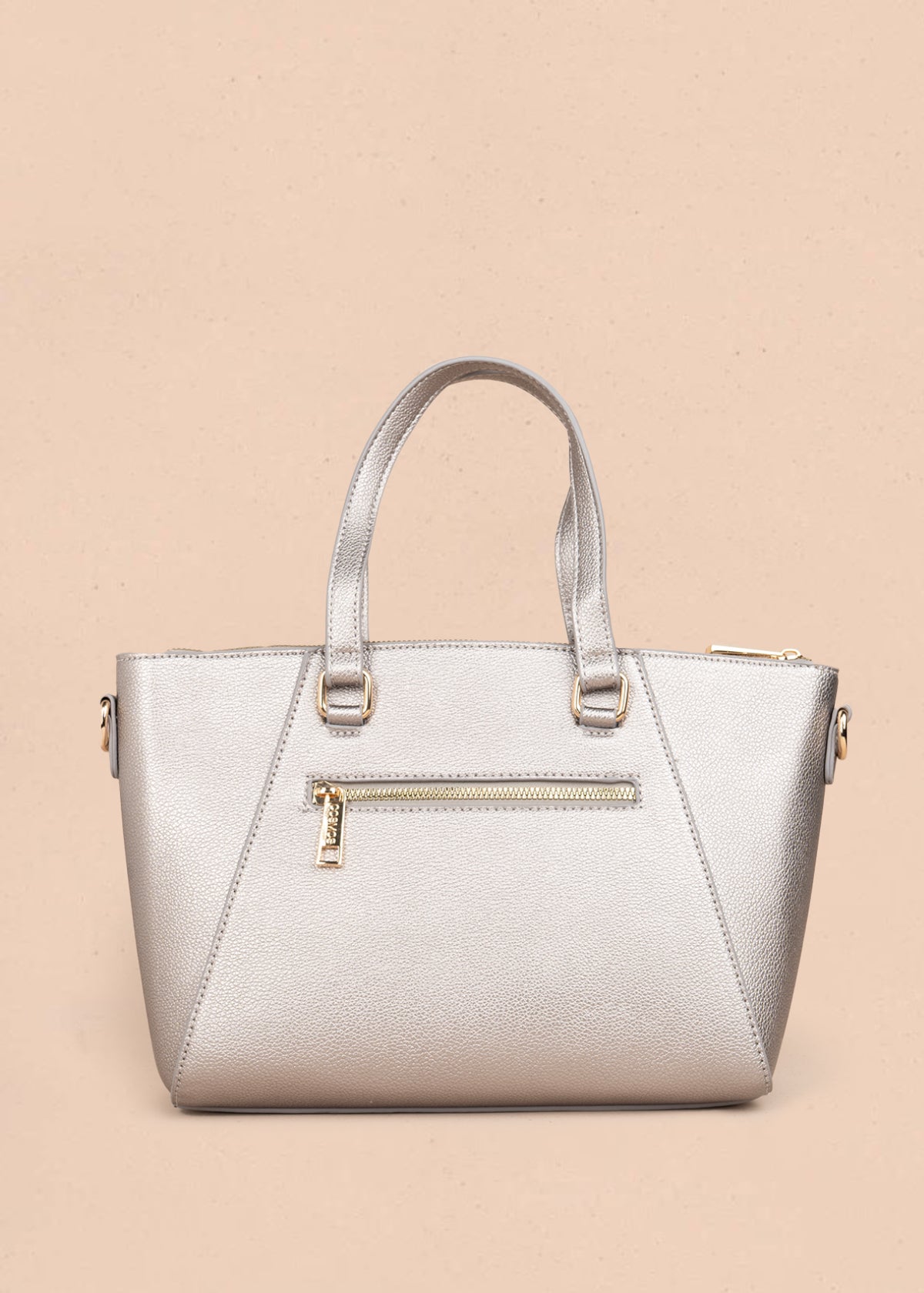 Bolso tipo cartera color plomo con herrajes dorados 106178