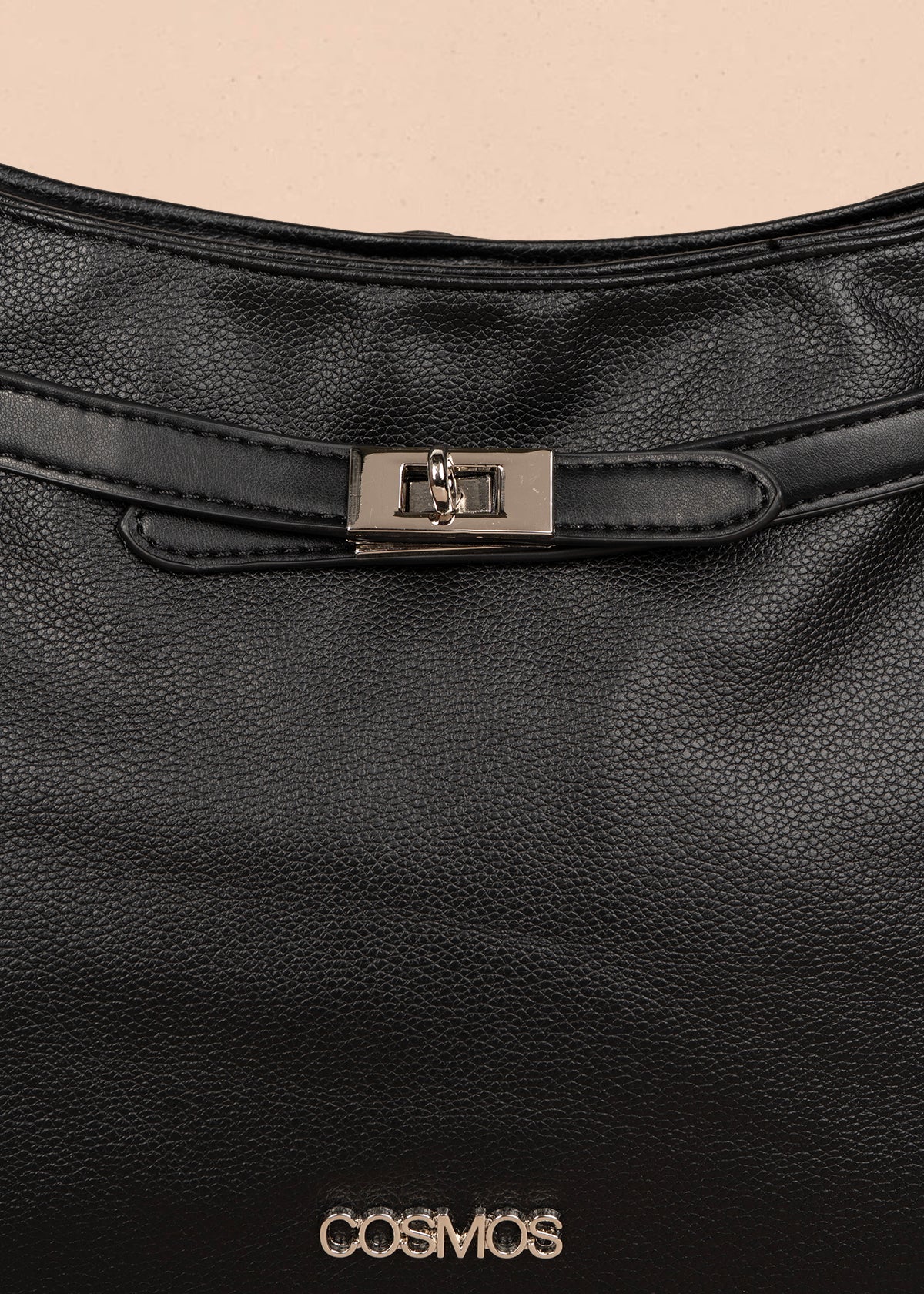 Bolso tipo shopping color negro con correa frontal 106182