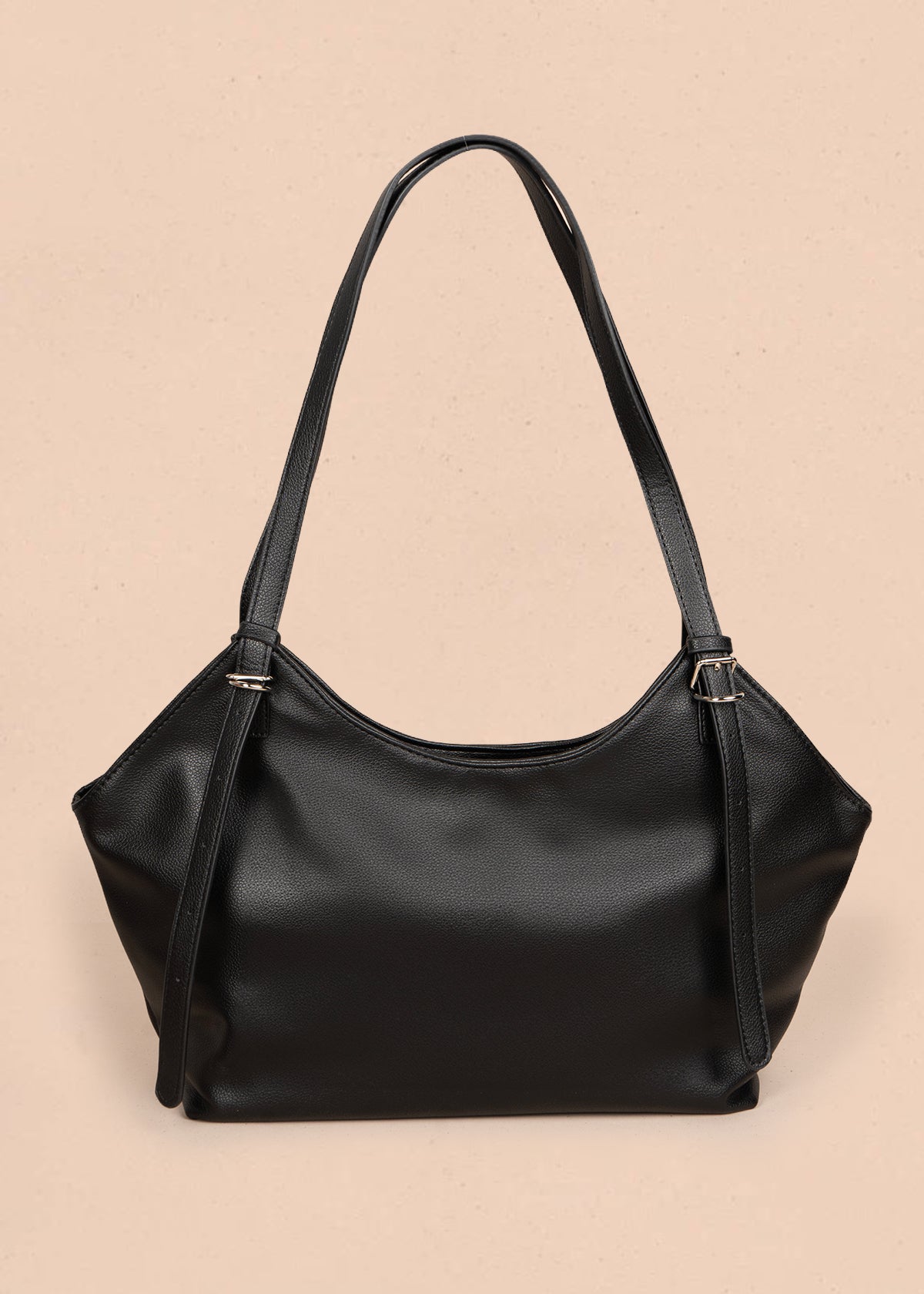 Bolso tipo shopping color negro texturizado 106183